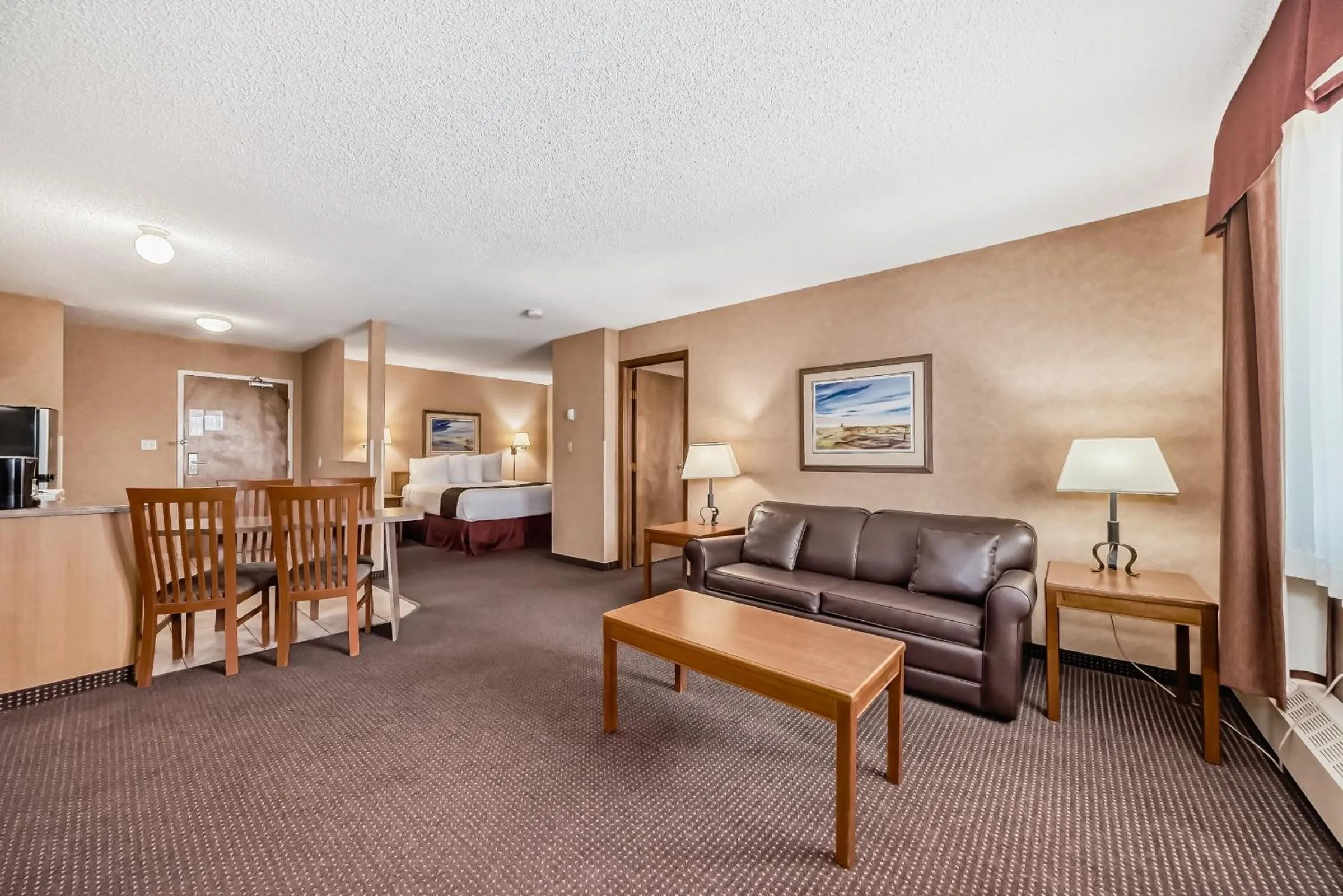 Photo of the whole room, Bed in Stony Plain Inn & Suites