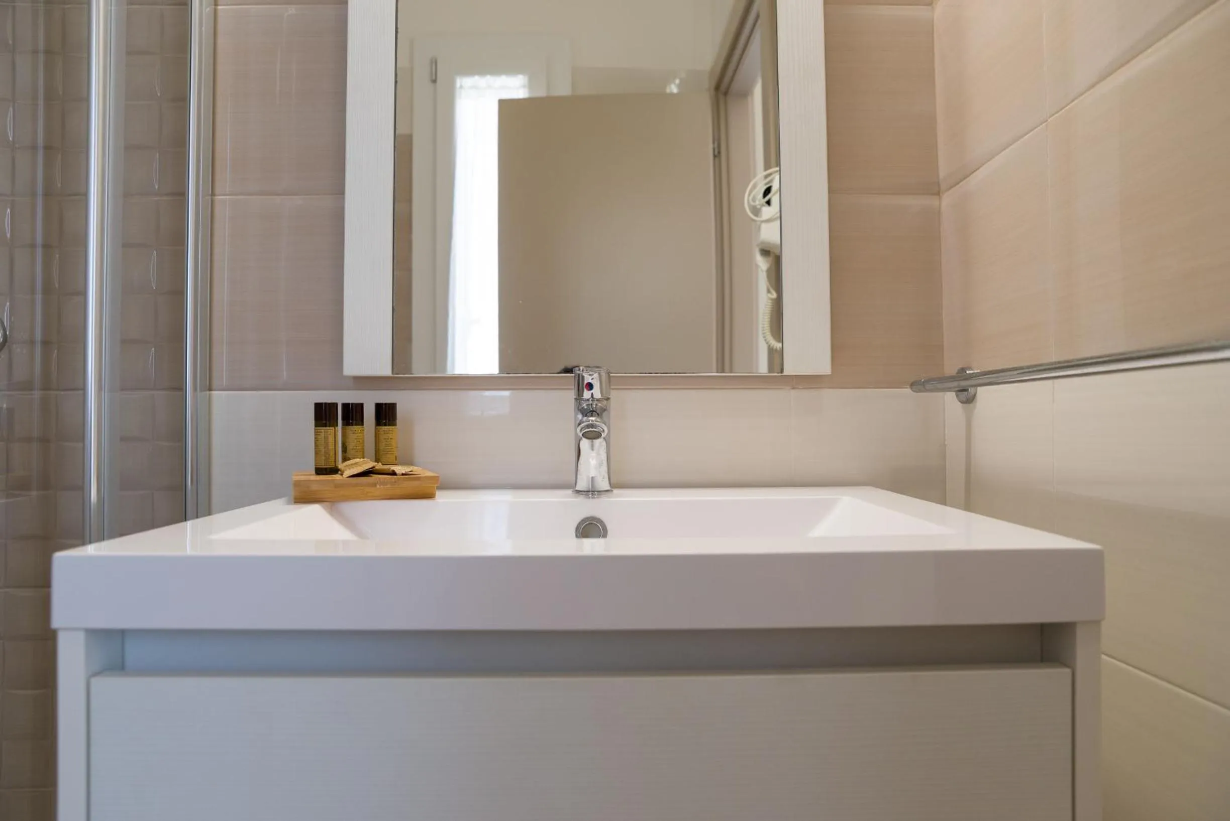 Bathroom in kamilia guestrooms