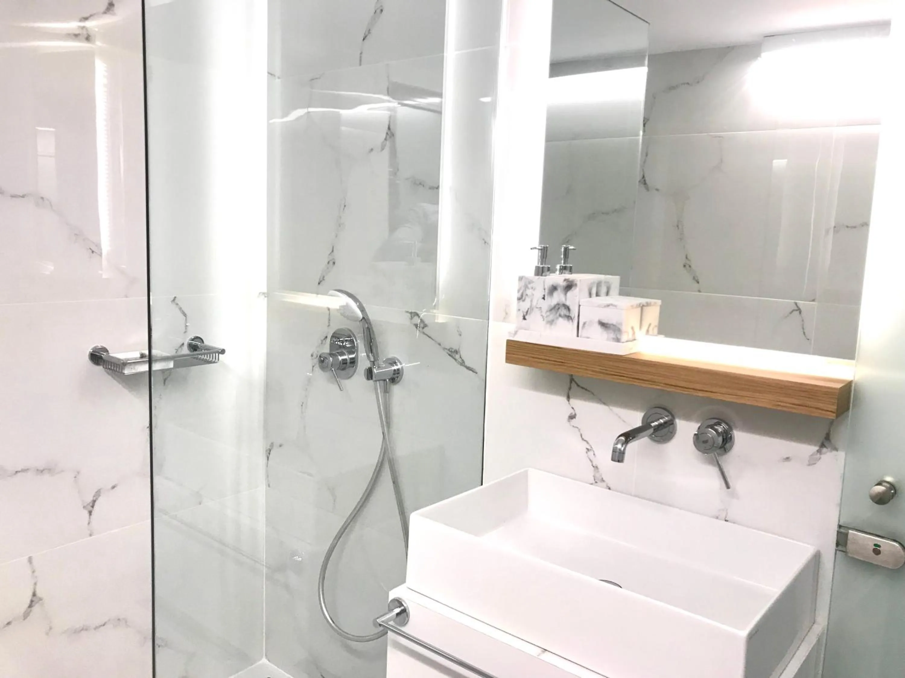 Bathroom in PINACOTA SUITES ATHENS