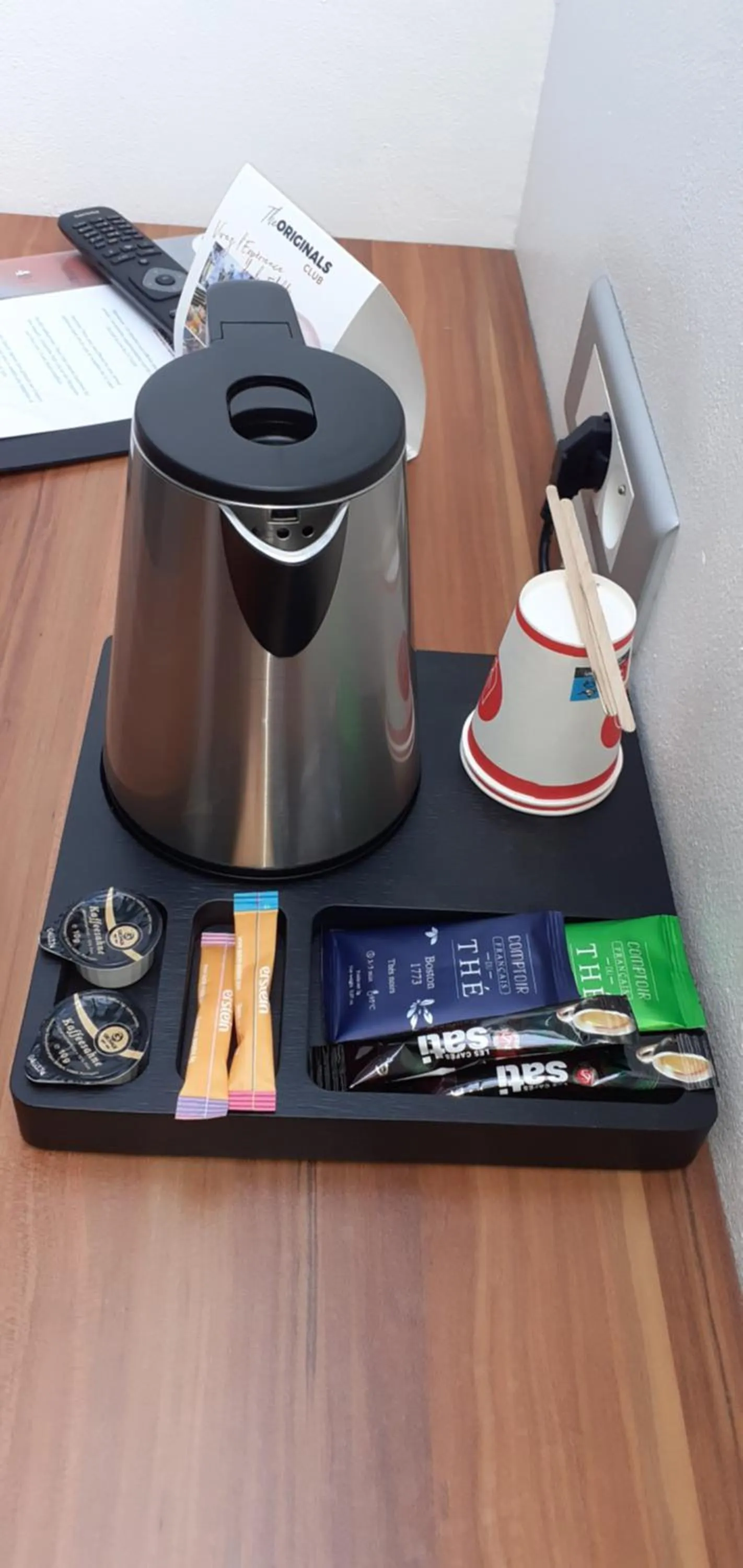 Coffee/tea facilities in The Originals City, Hôtel Colmar Gare