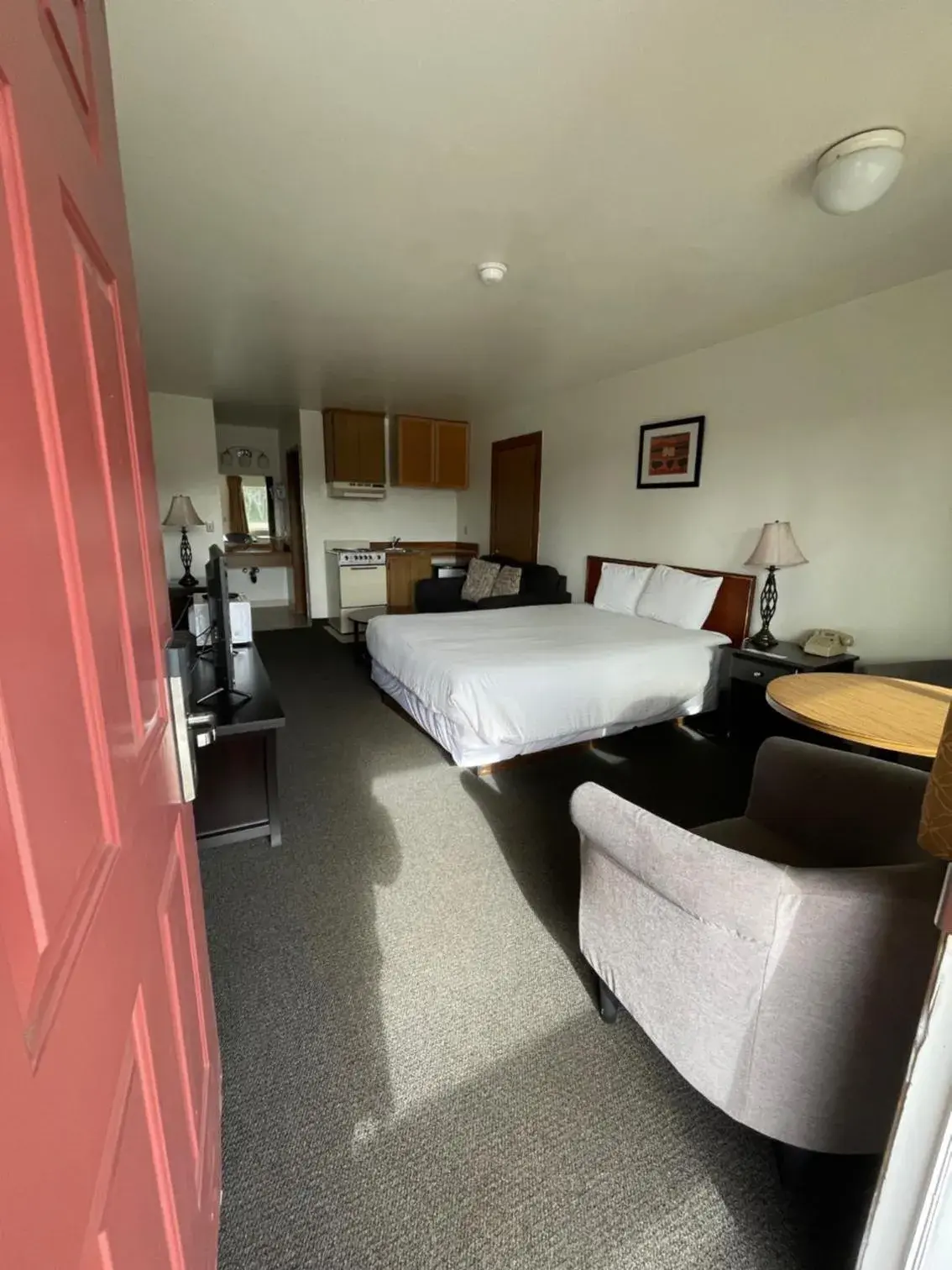 Photo of the whole room, Bed in Fairground Inn Photo of the whole room, Bed in Fairground Inn