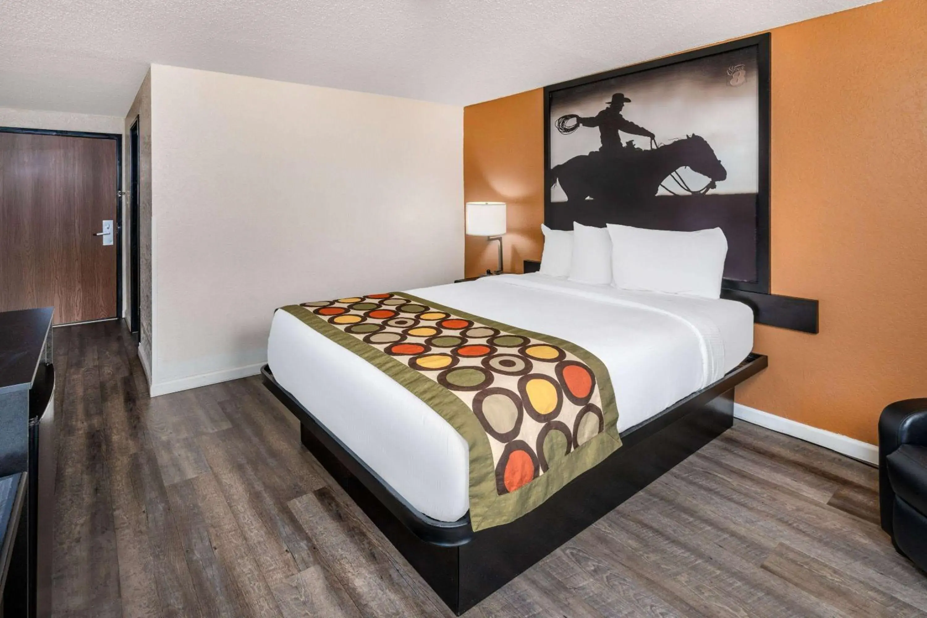 Deluxe Queen Room - Non-Smoking in Super 8 by Wyndham Cheyenne WY Deluxe Queen Room - Non-Smoking in Super 8 by Wyndham Cheyenne WY