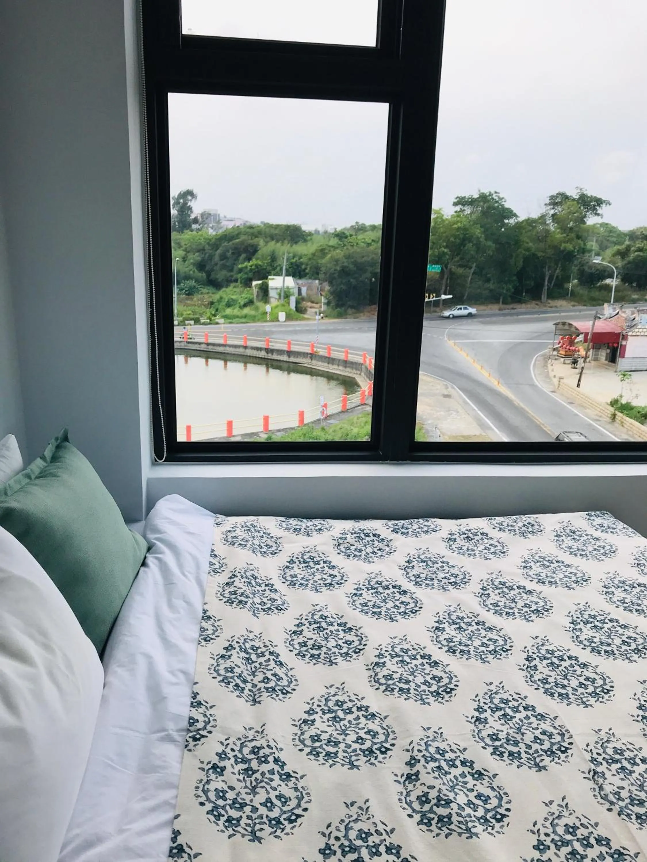 Bed in 依山村驛Yishan Village