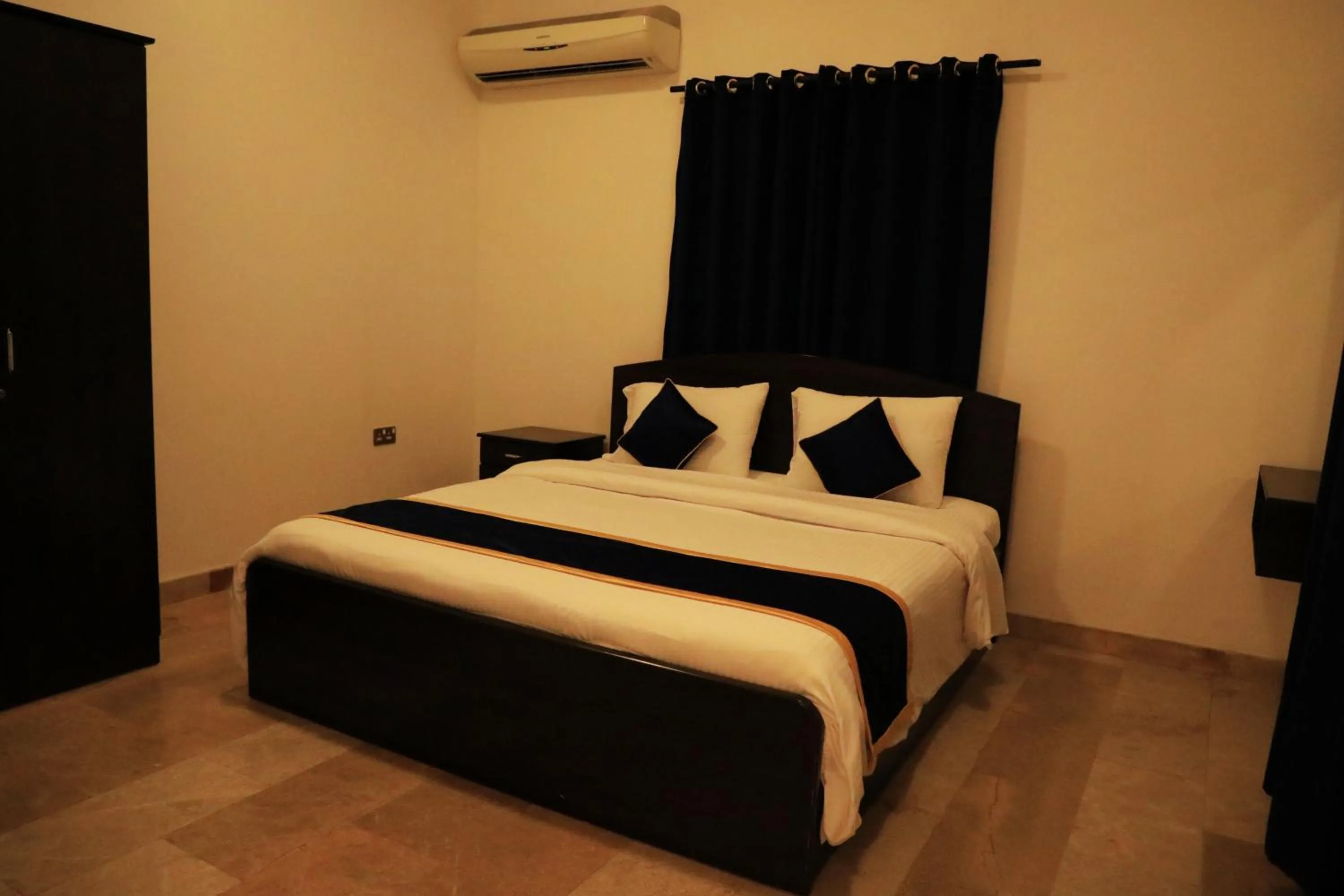 Bed in Star Emirates Garden Villas Salalah