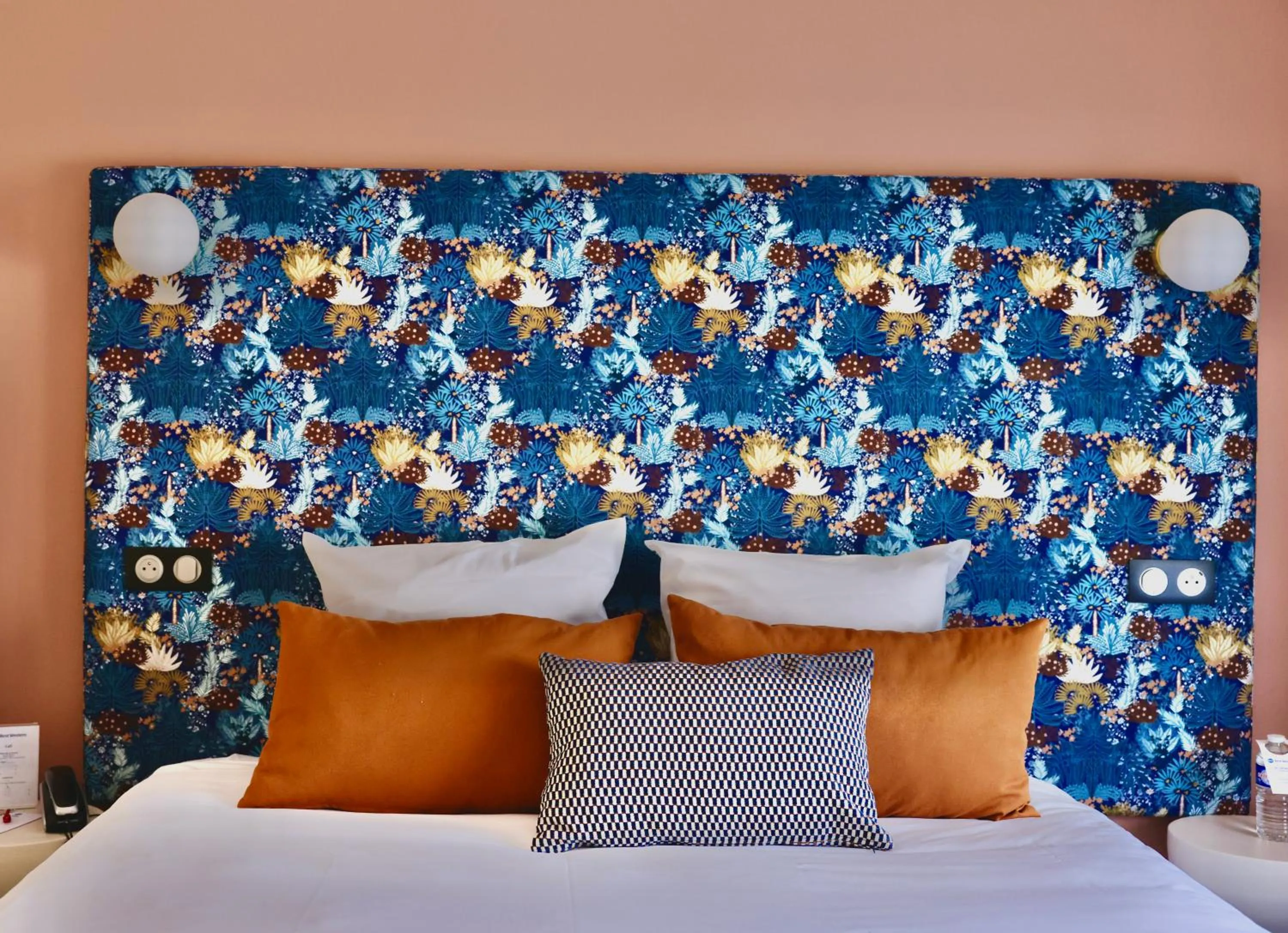 Bed in Best Western Hôtel De La Bourse