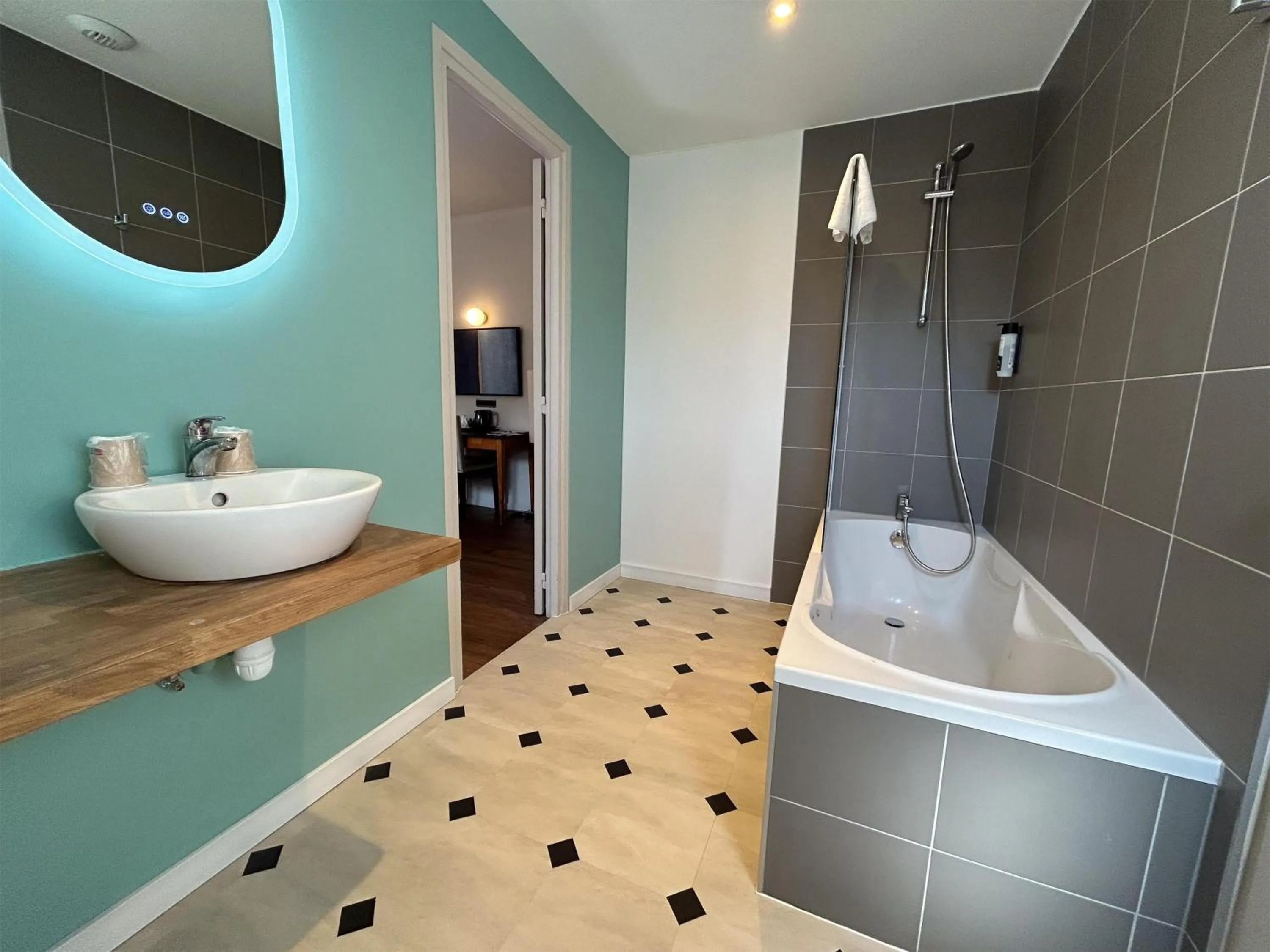 Bathroom in Hotel de la Bourse, Mulhouse Gare, Sure Hotel Collection by Best Western