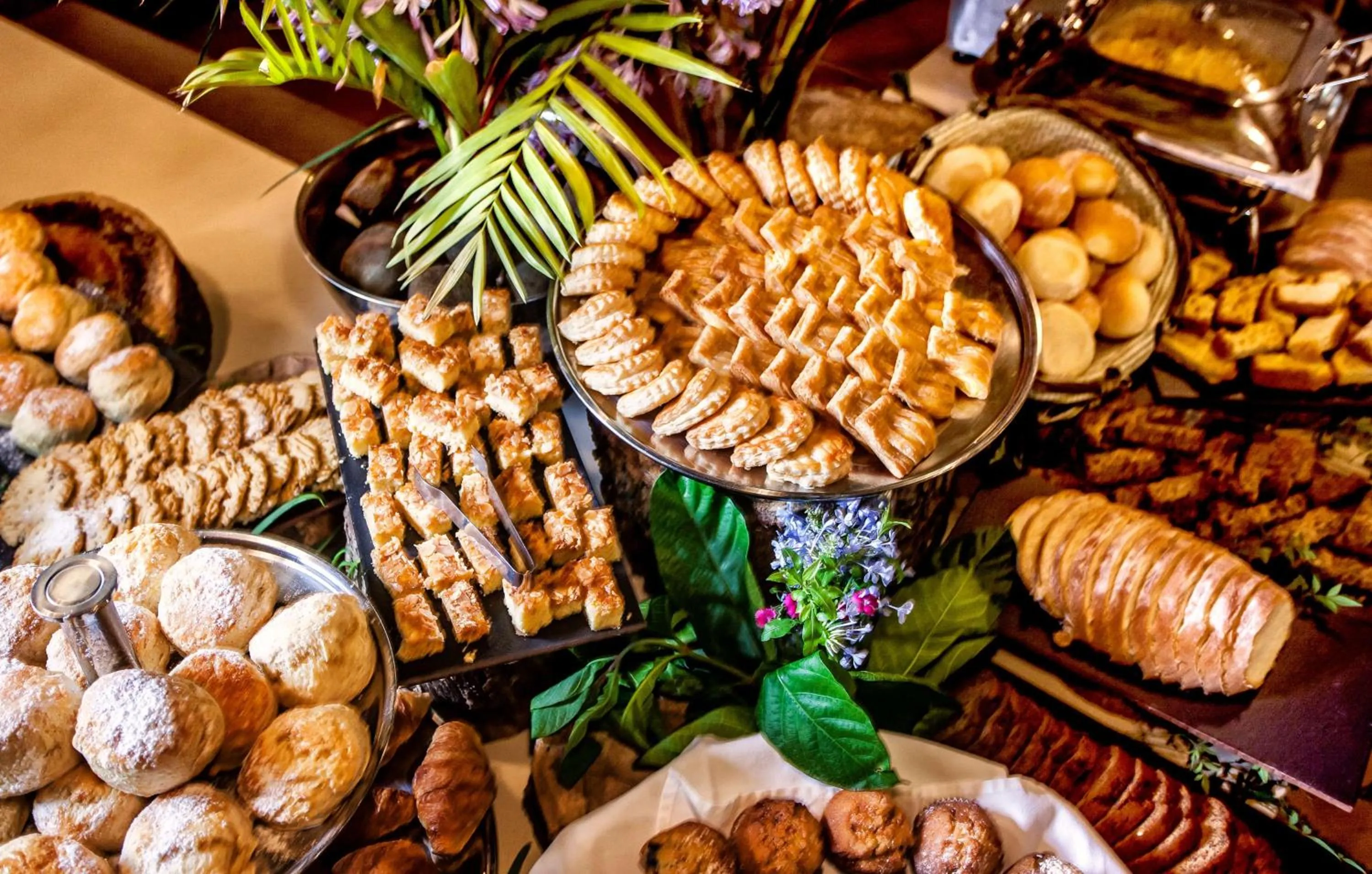 Restaurant/places to eat in Sabi River Sun Resort