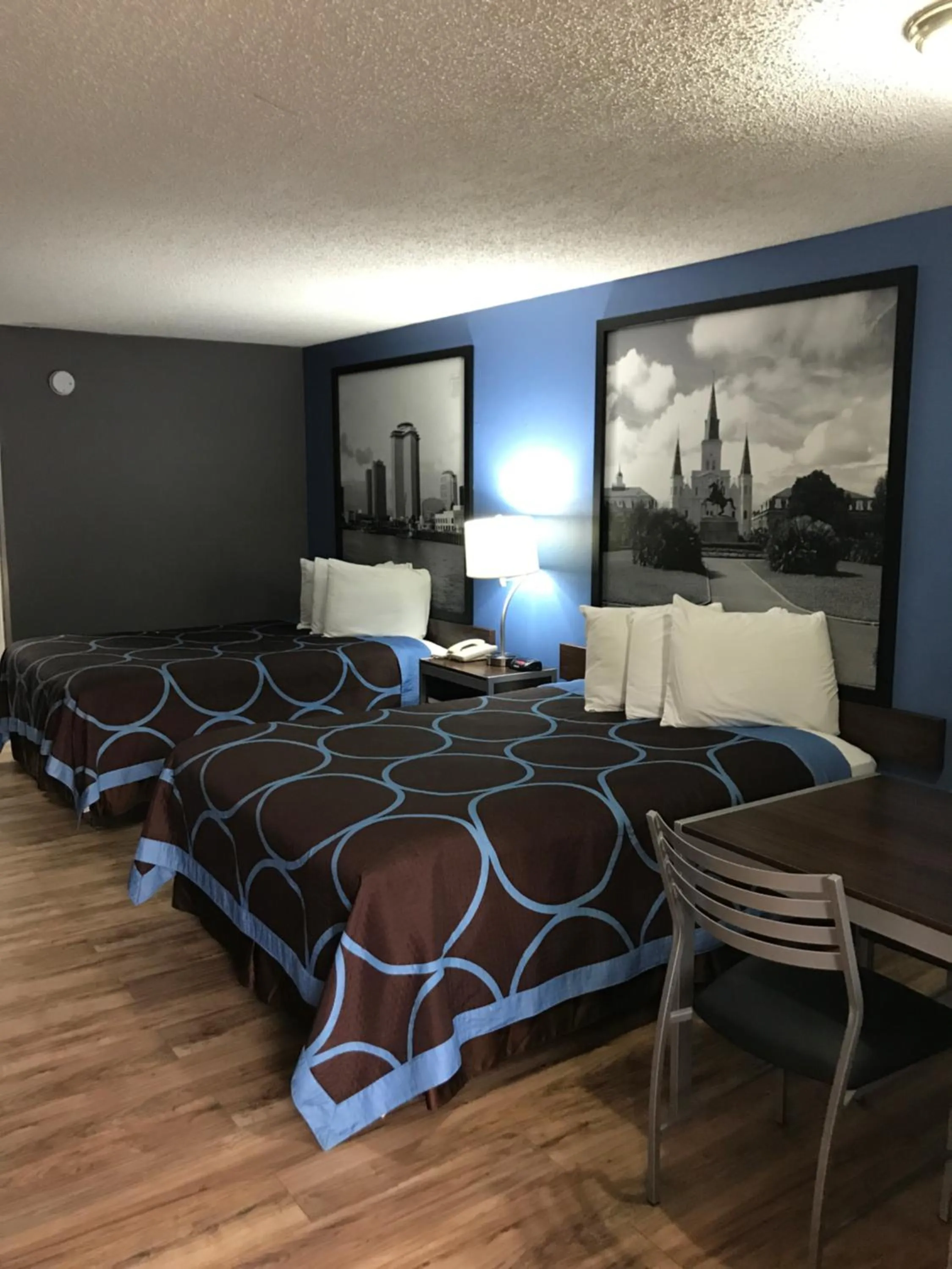 Bedroom, Bed in Super 8 by Wyndham Slidell