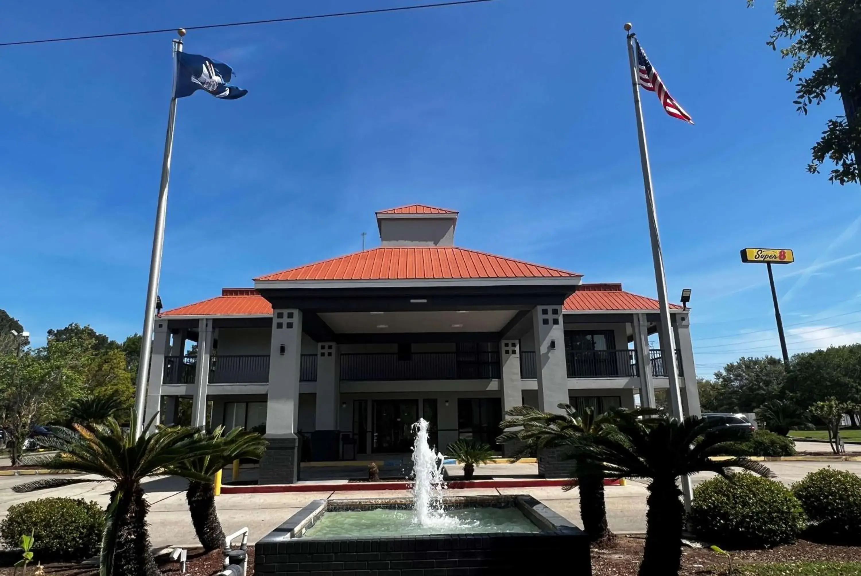 Property building in Super 8 by Wyndham Slidell Property building in Super 8 by Wyndham Slidell