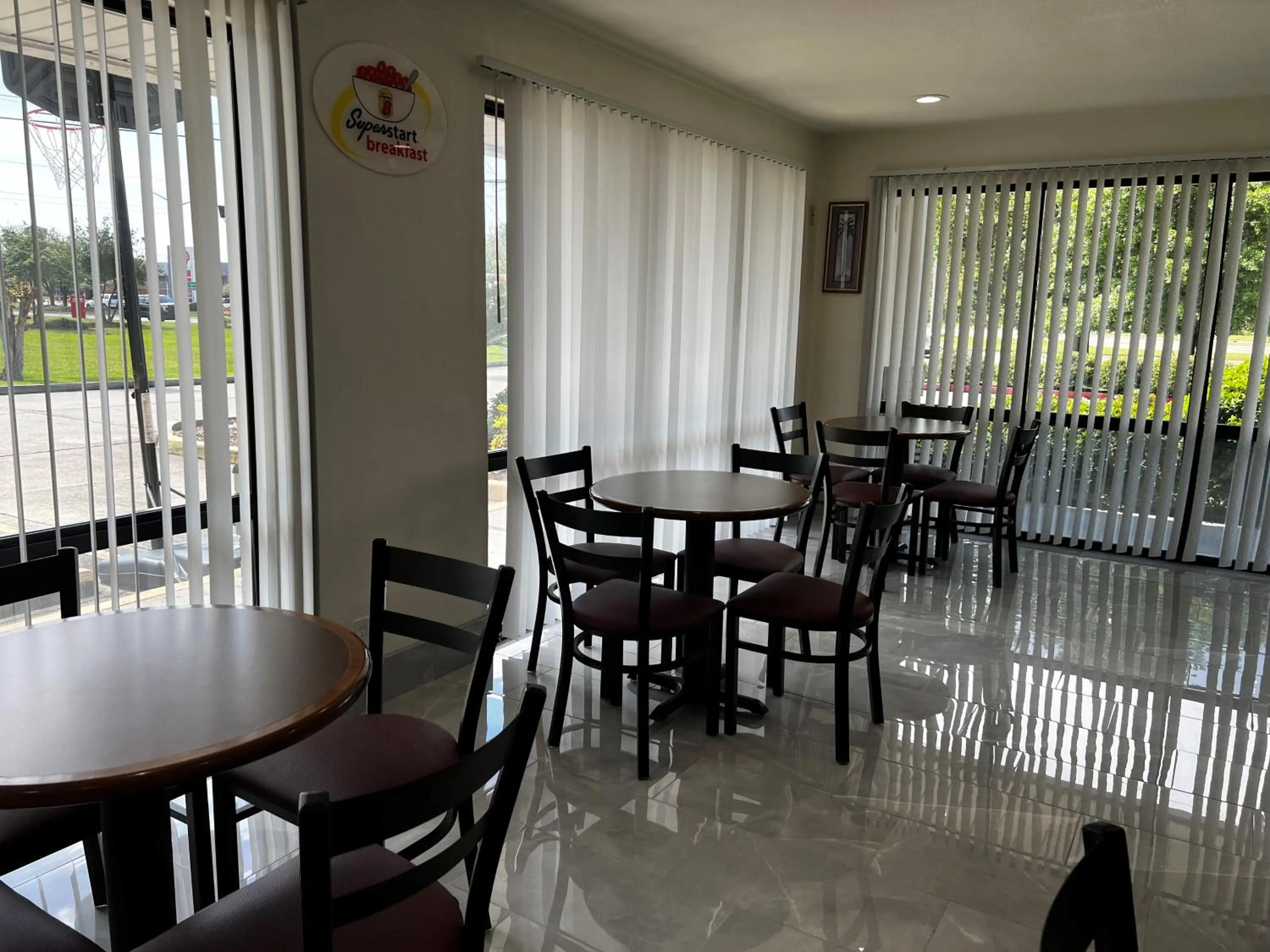 Breakfast in Super 8 by Wyndham Slidell