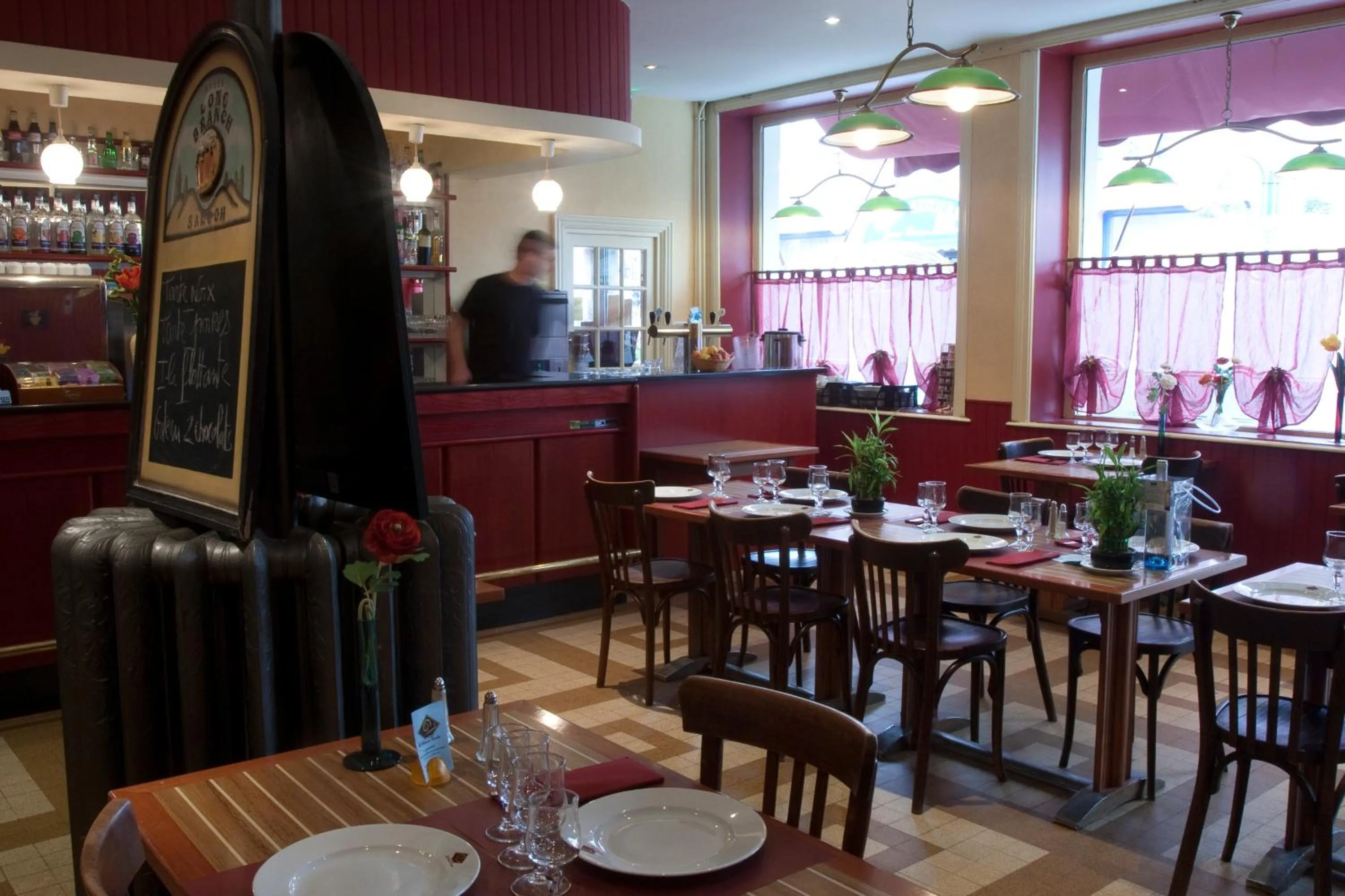 Restaurant/places to eat in Le Relais Du Canalou