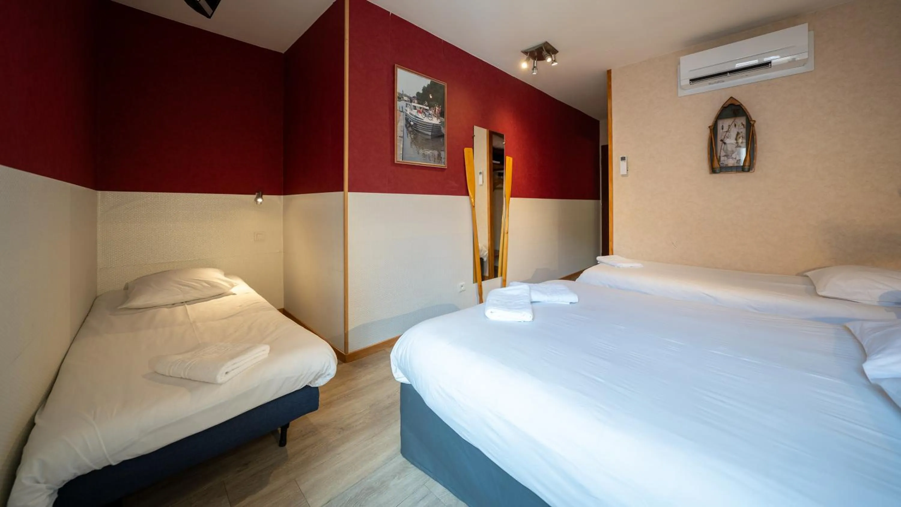 Bed in Le Relais Du Canalou