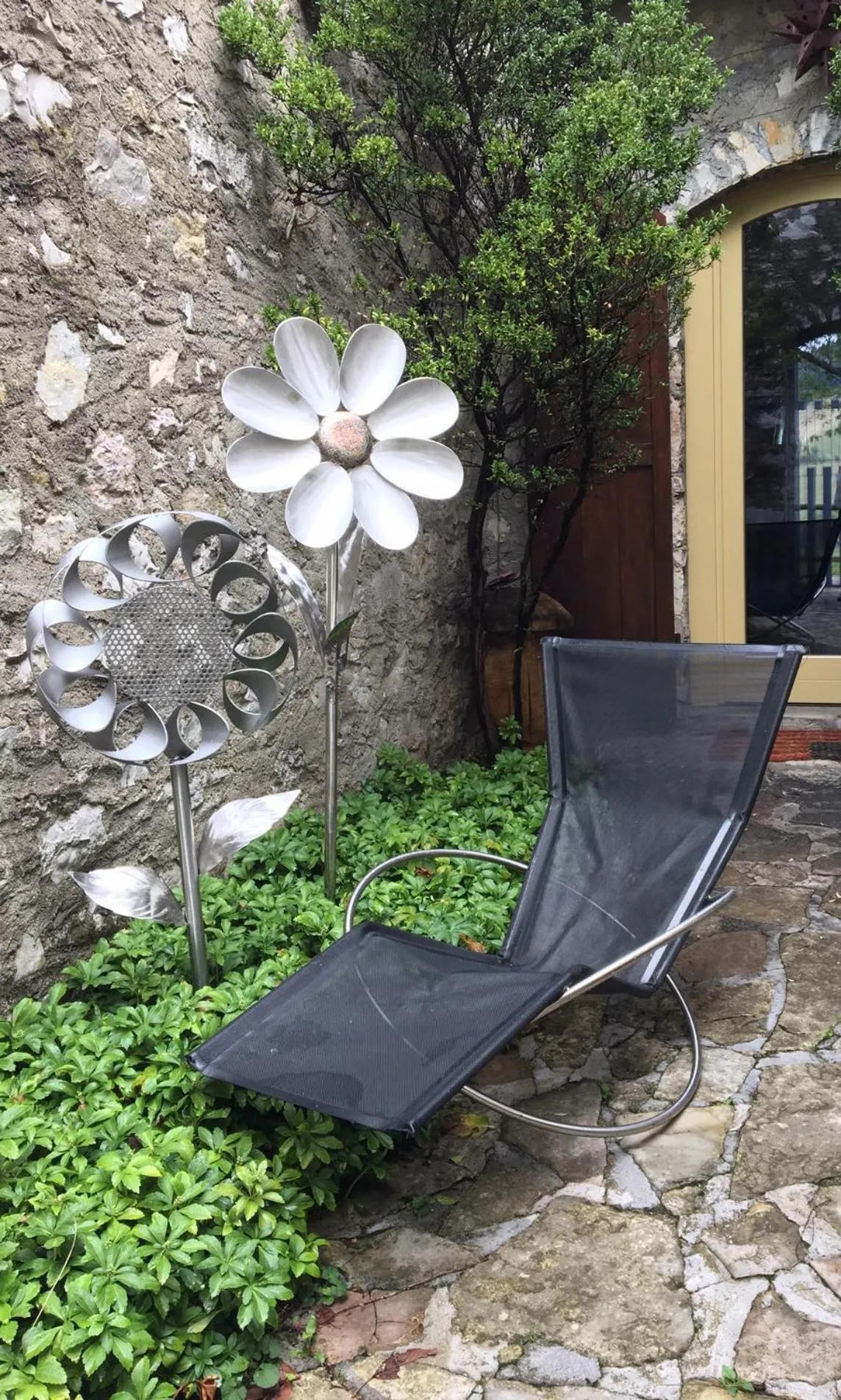 Facade/entrance in Mirabilia