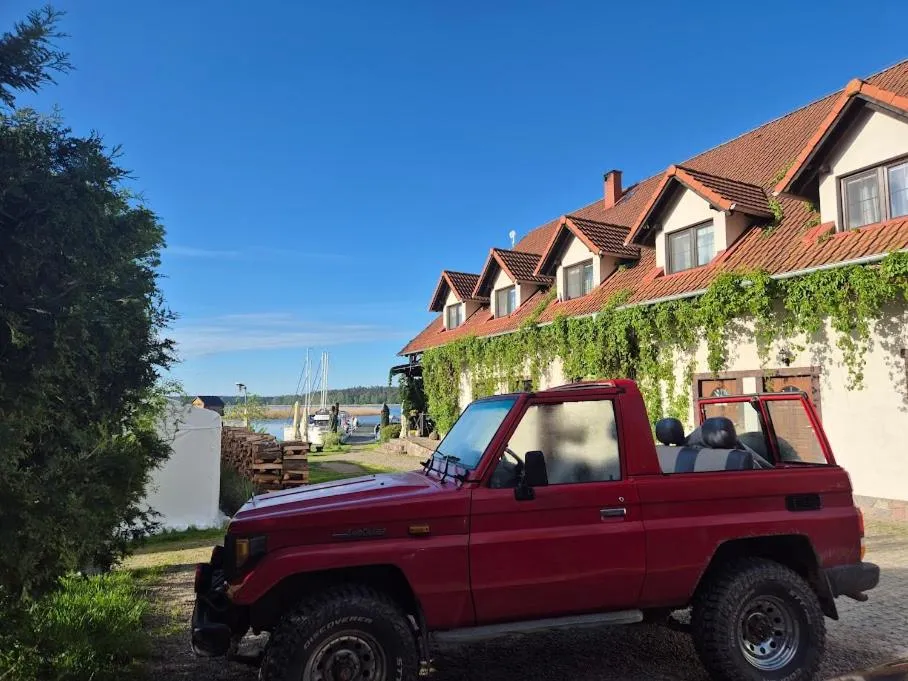 Pensjonat Rybaczówka - noclegi, restauracja, port