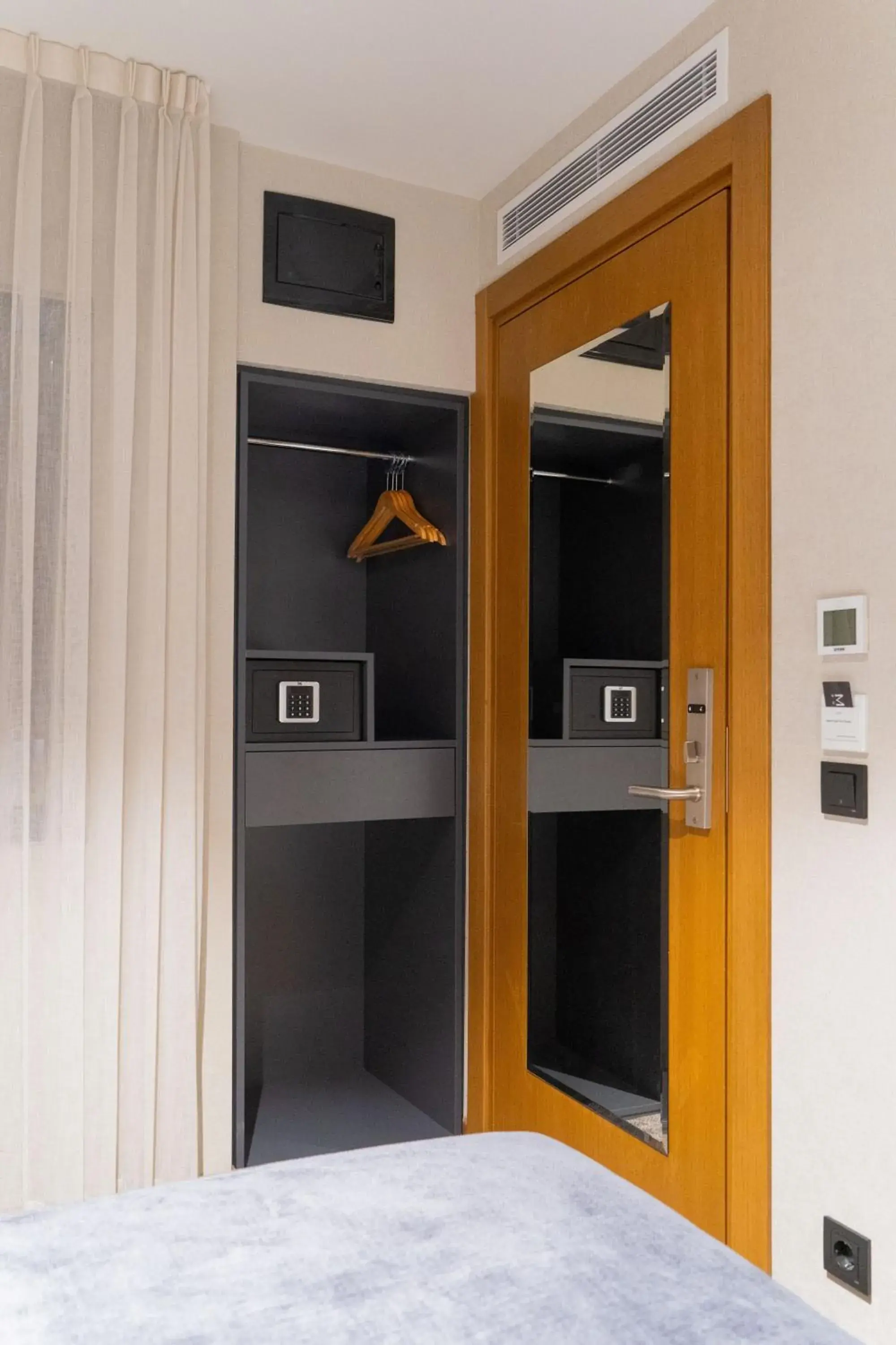 wardrobe, Bed in MEG HOTEL wardrobe, Bed in MEG HOTEL