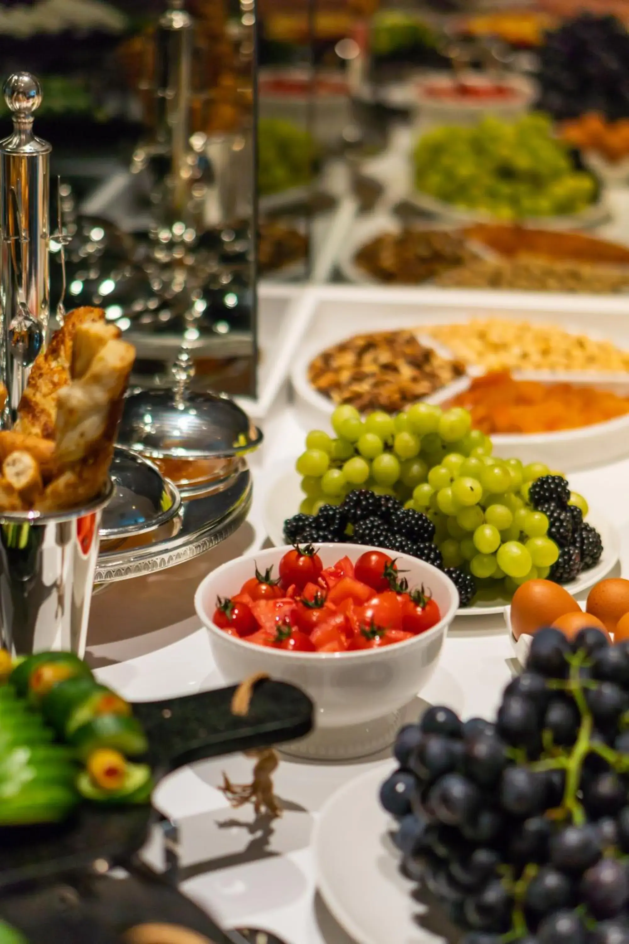 Food and drinks in MEG HOTEL Food and drinks in MEG HOTEL