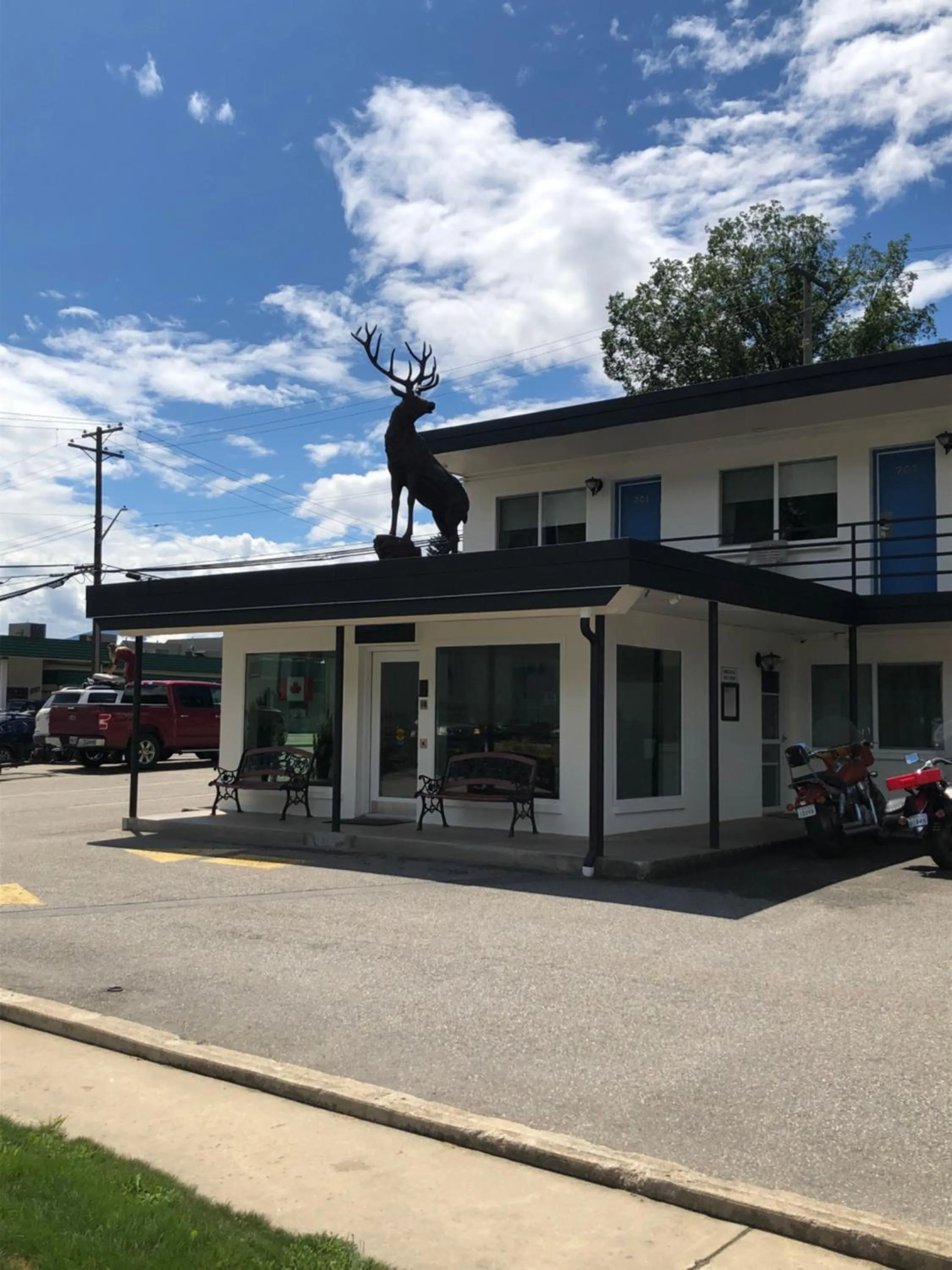 Property building in Revelstoke Lodge