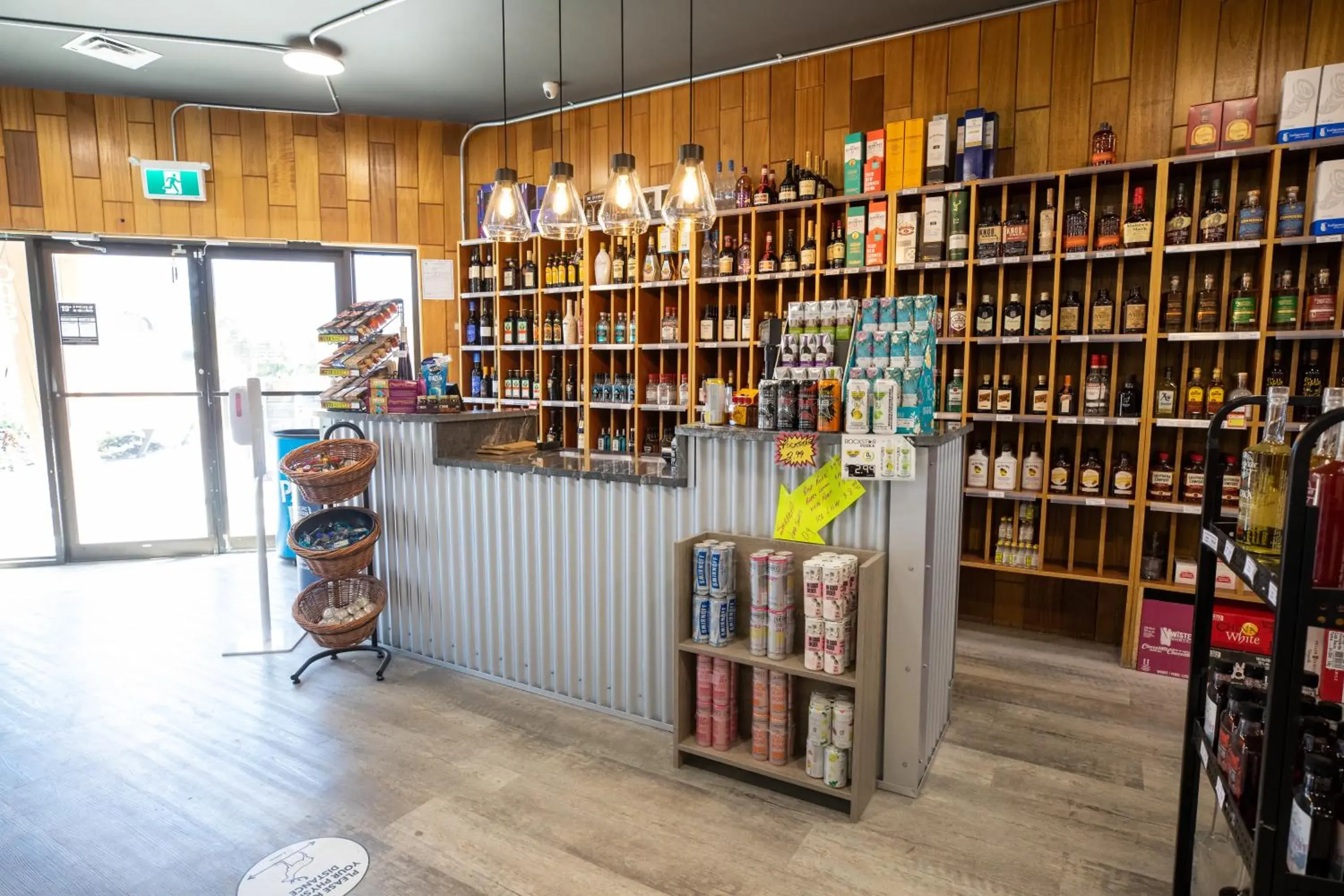 Alcoholic drinks in Invermere Inn & Suites Alcoholic drinks in Invermere Inn & Suites