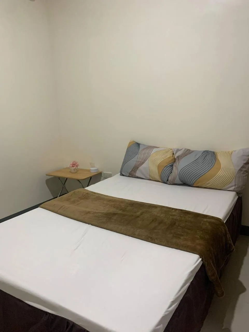 Bed in Llaguno City Inn