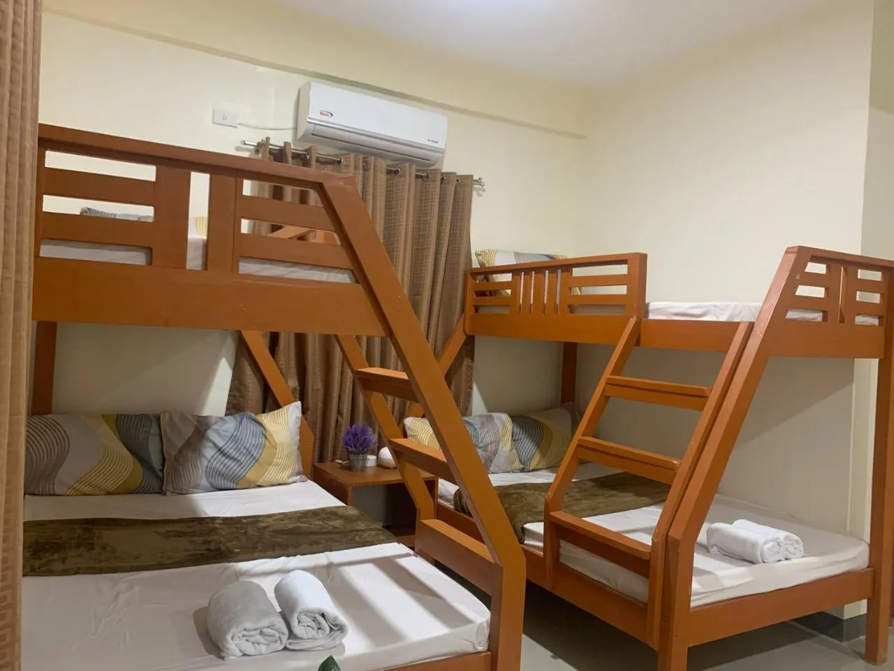 Bed in Llaguno City Inn