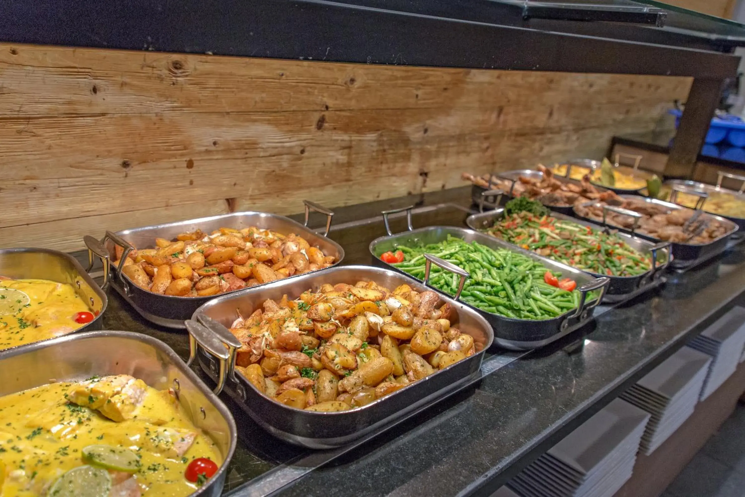 Restaurant/places to eat in SOWELL HOTELS Le Pas du Loup Restaurant/places to eat in SOWELL HOTELS Le Pas du Loup