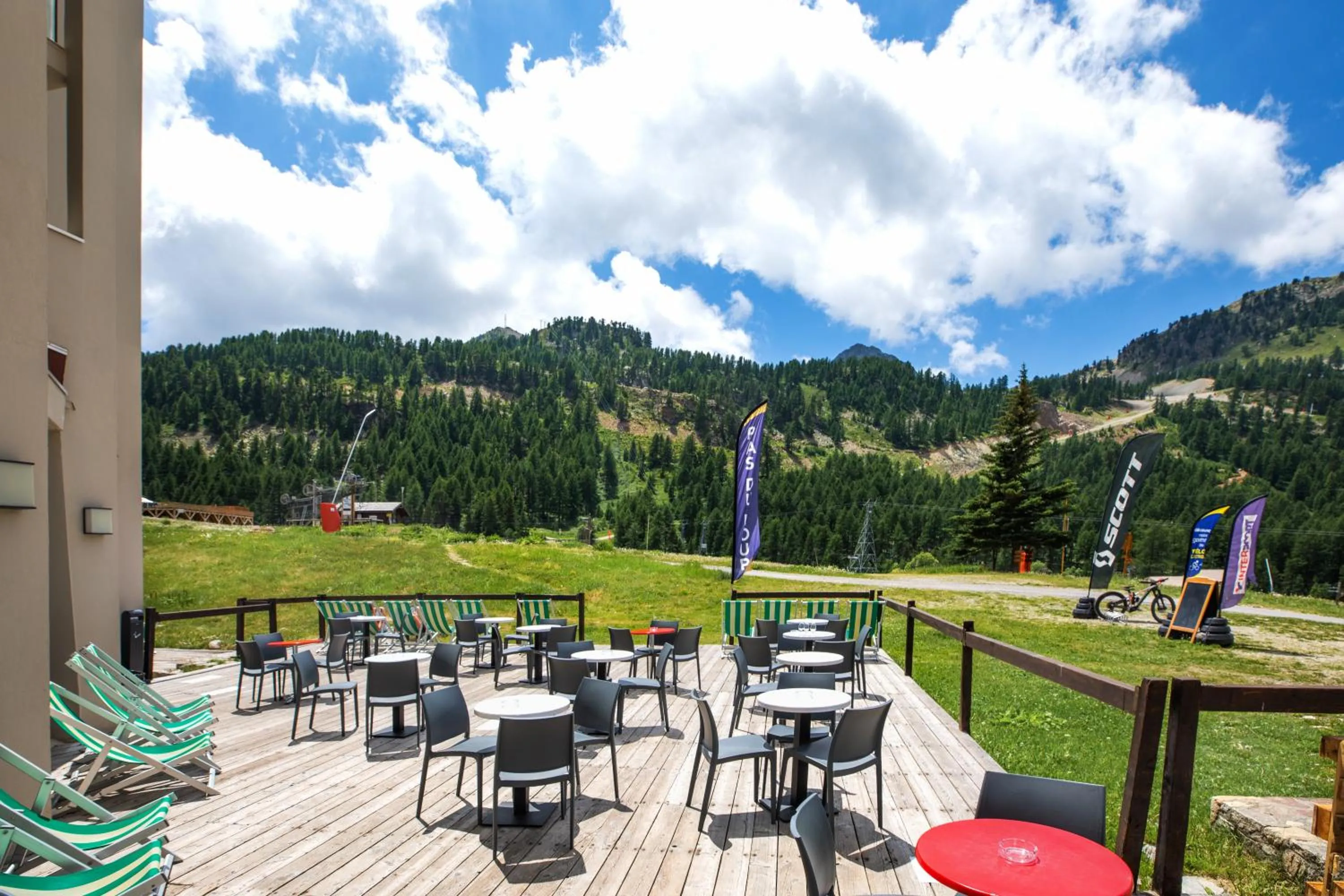 Balcony/Terrace in SOWELL HOTELS Le Pas du Loup