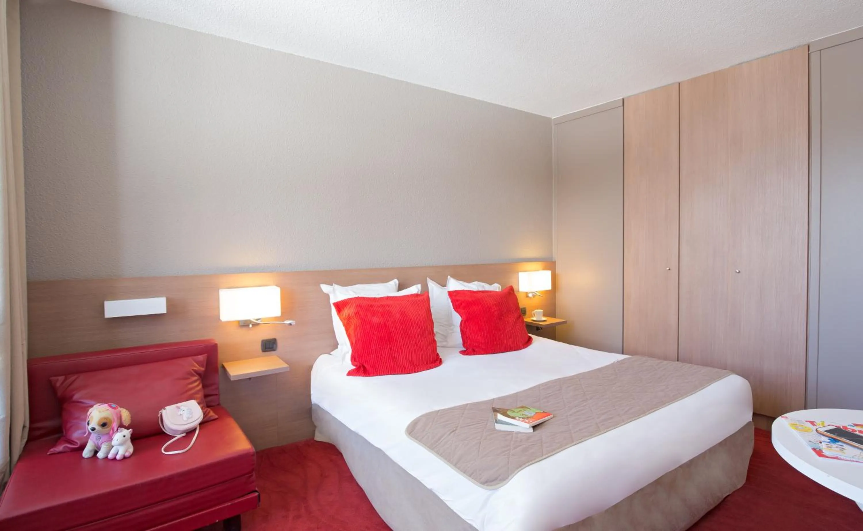 Bedroom, Bed in SOWELL HOTELS Le Pas du Loup