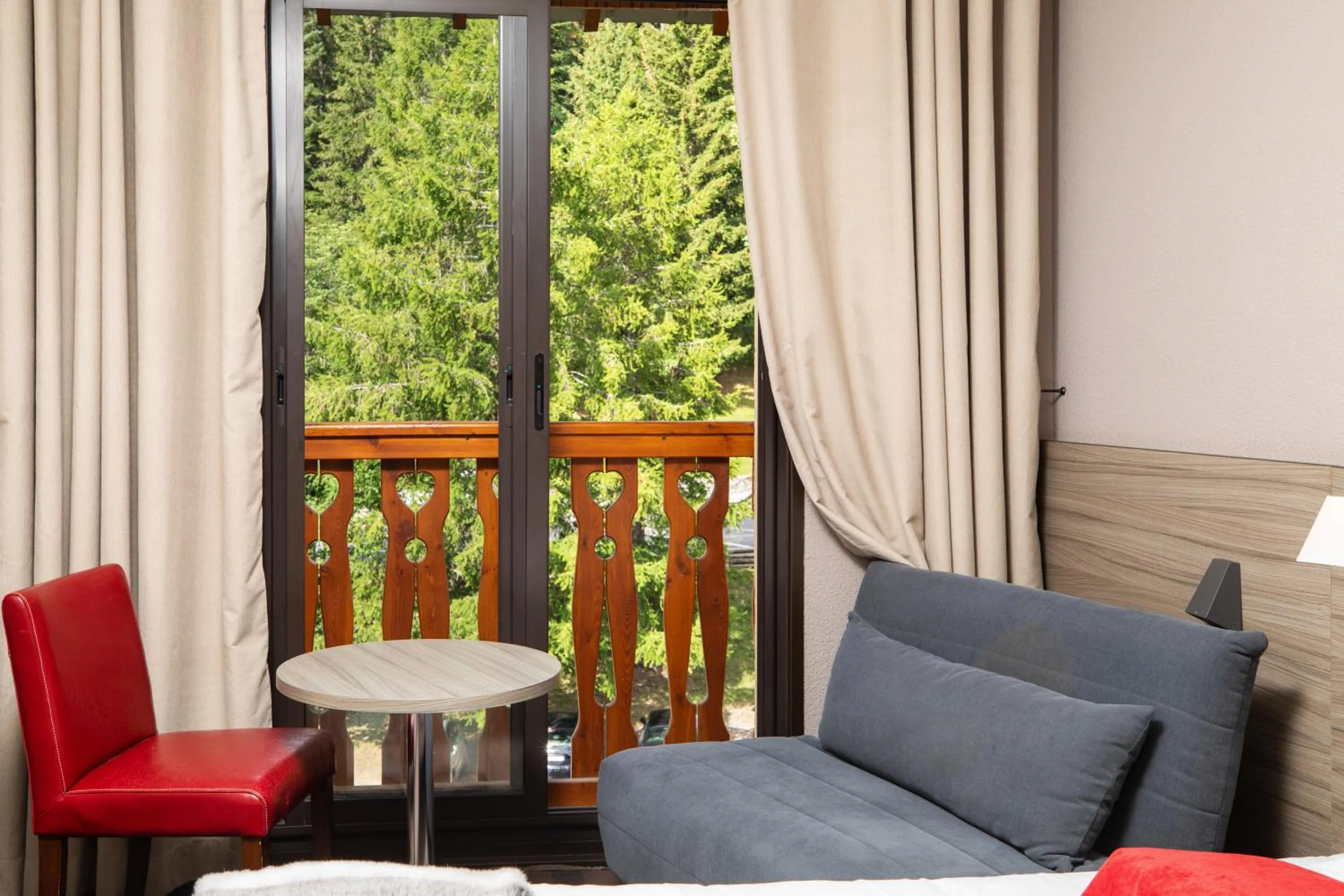 Seating area in SOWELL Family Les Bergers