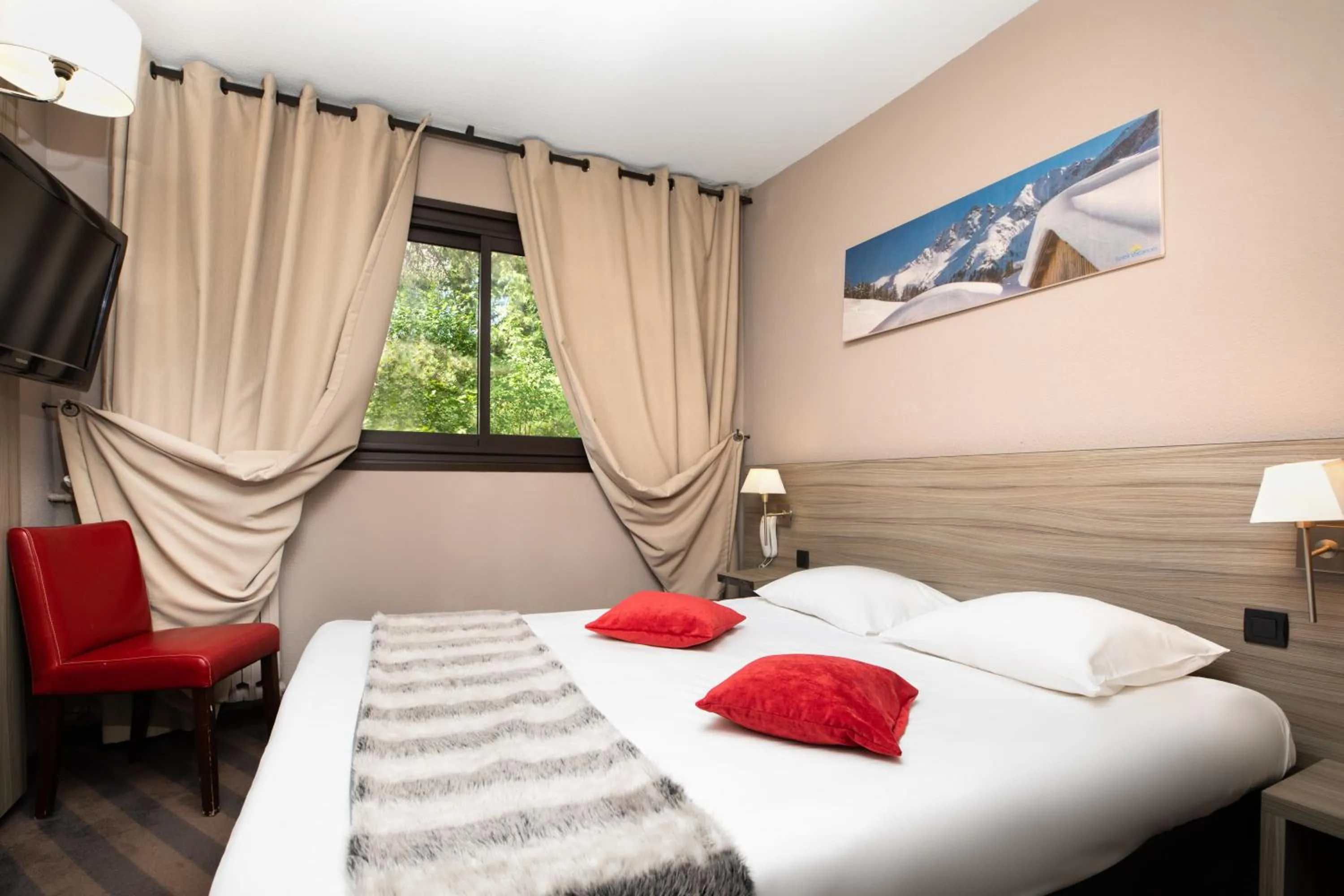 Double Room in SOWELL Family Les Bergers