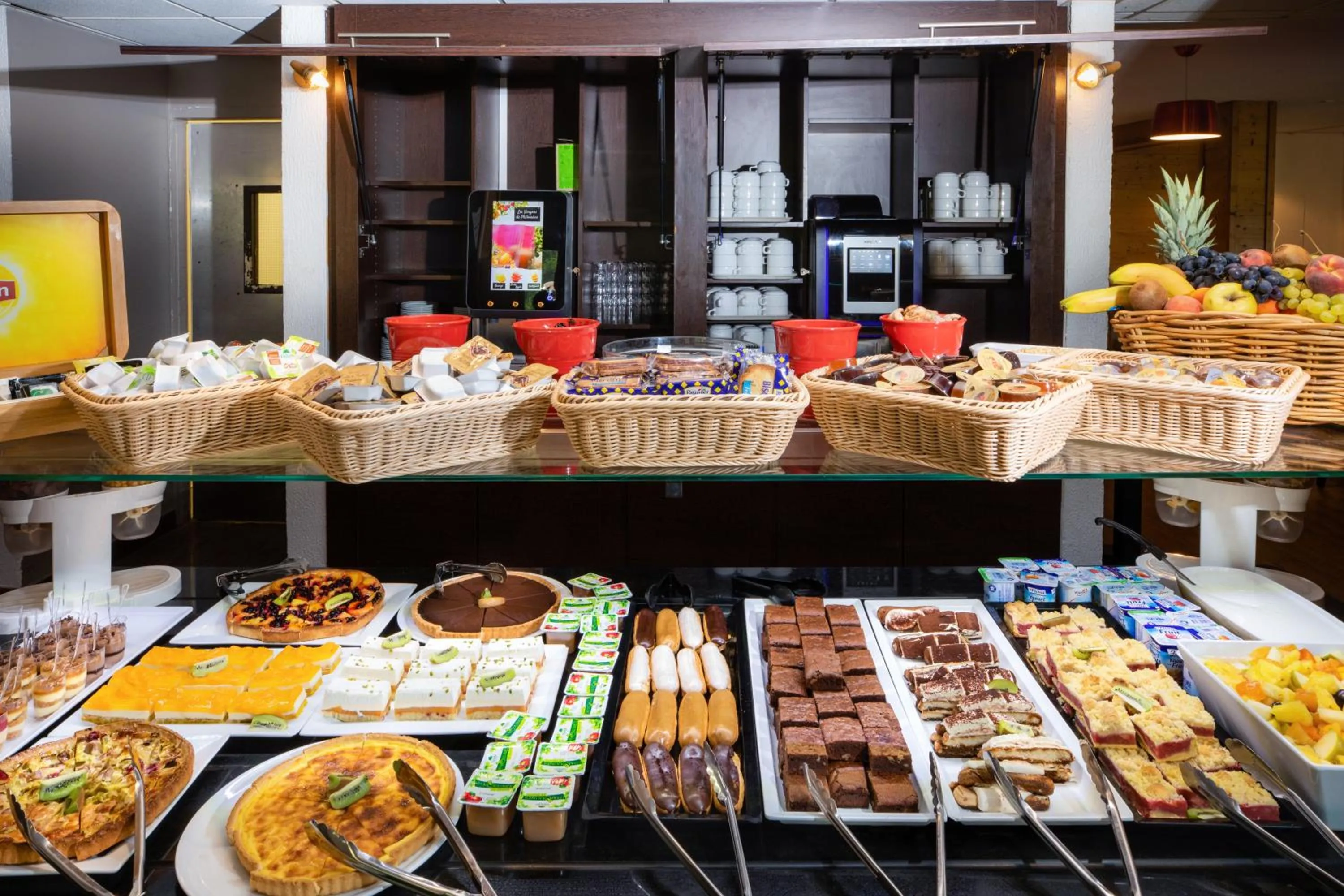 Food in SOWELL Family Les Bergers