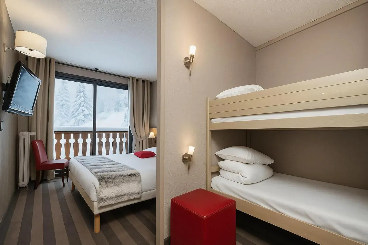 Superior Quadruple Room in SOWELL Family Les Bergers Superior Quadruple Room in SOWELL Family Les Bergers