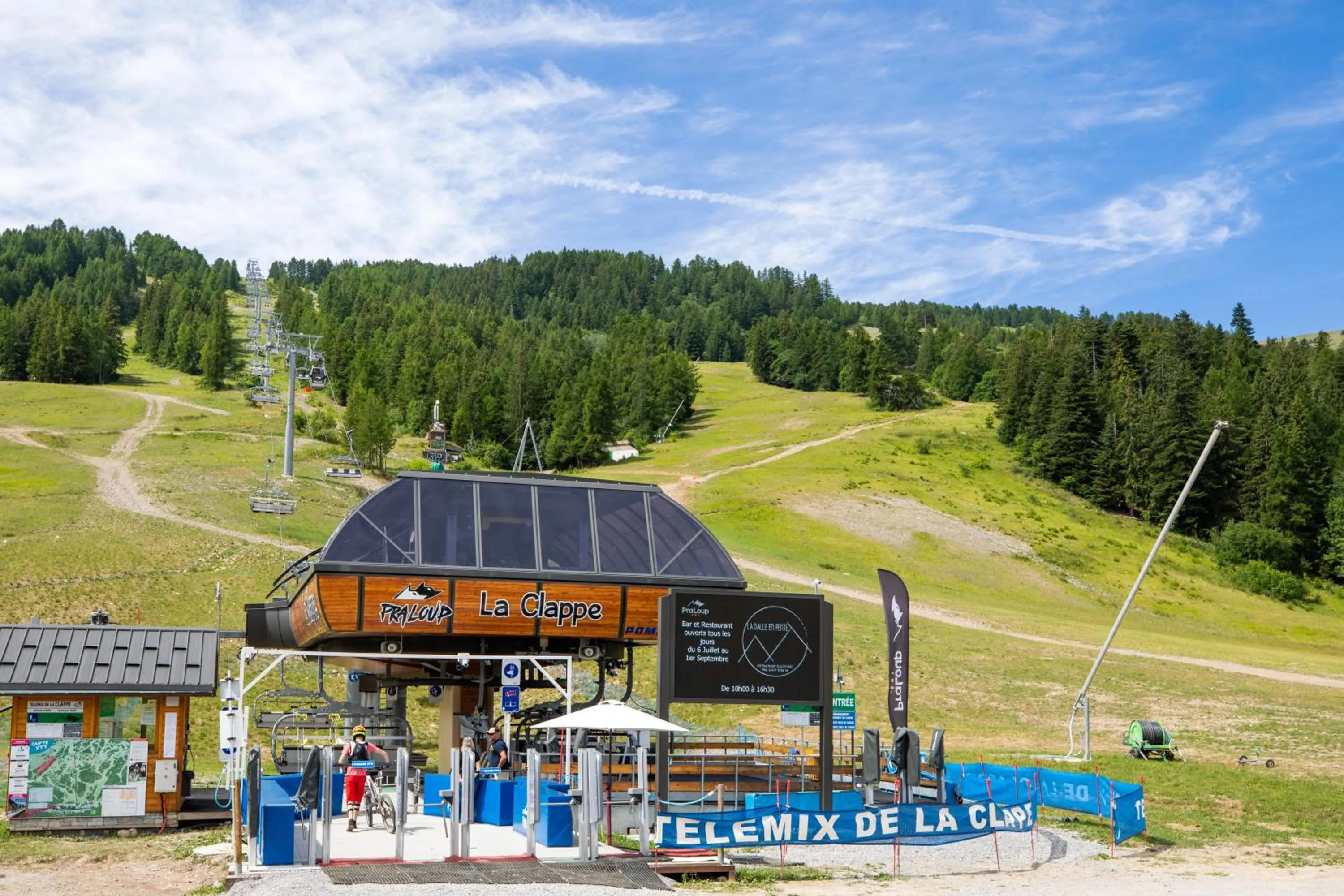 Natural landscape in SOWELL Family Les Bergers