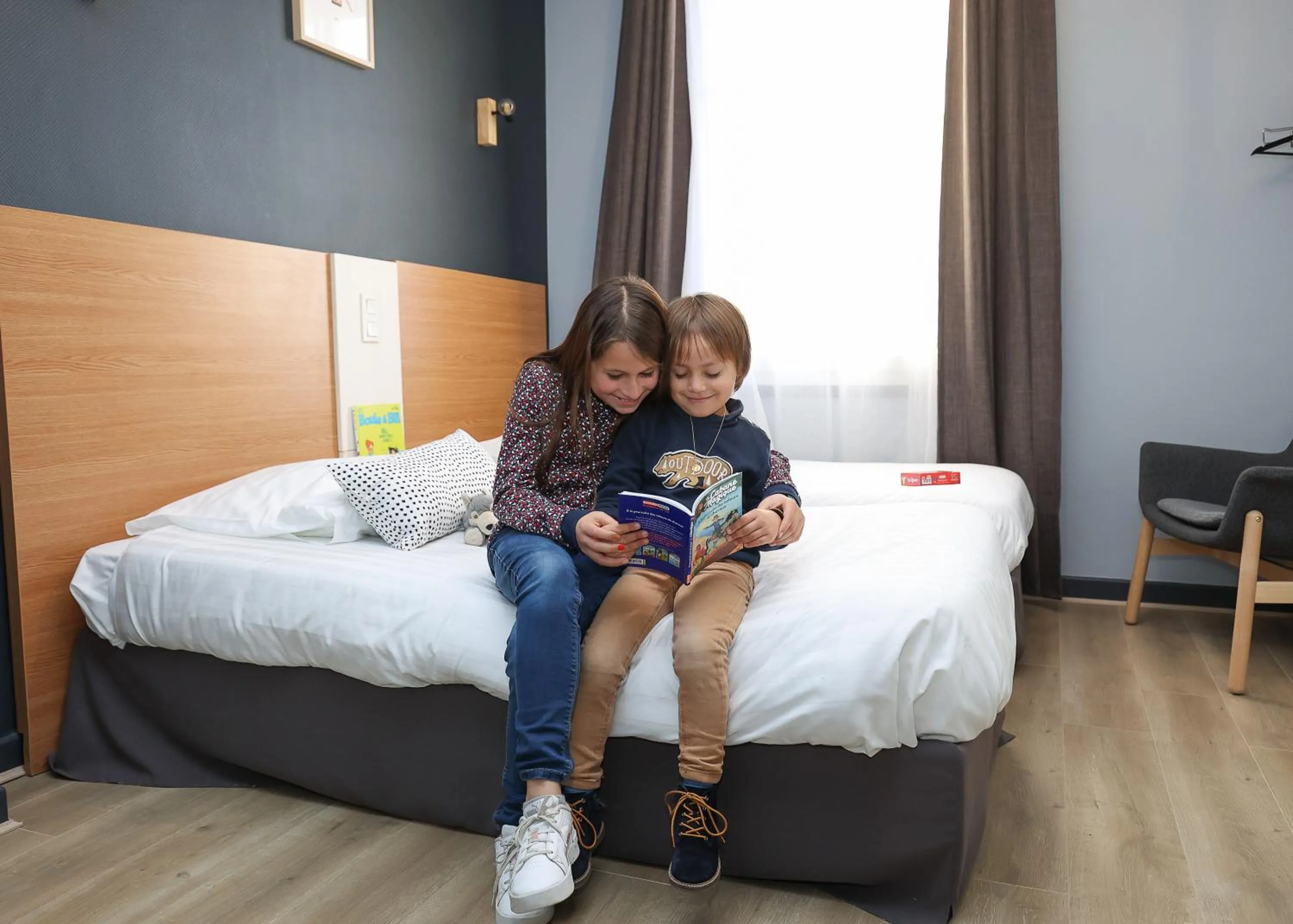 children, Bed in Hôtel La Réserve de Brive