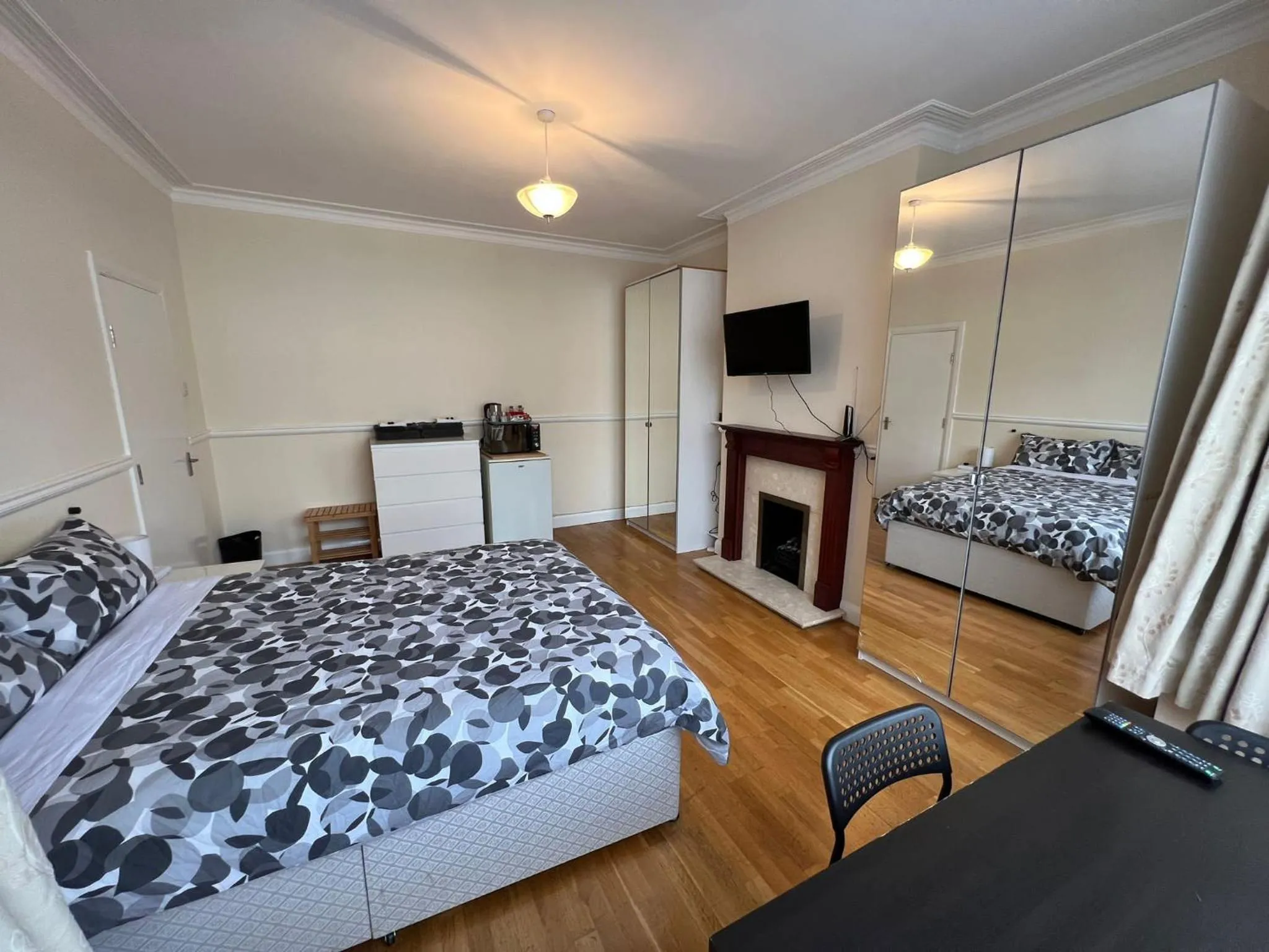 Gladstone Lodge