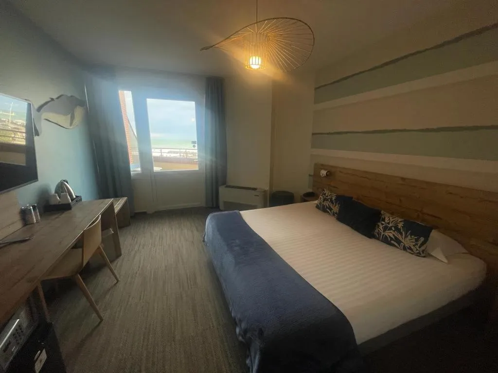 Photo of the whole room, Bed in Baya Hotel