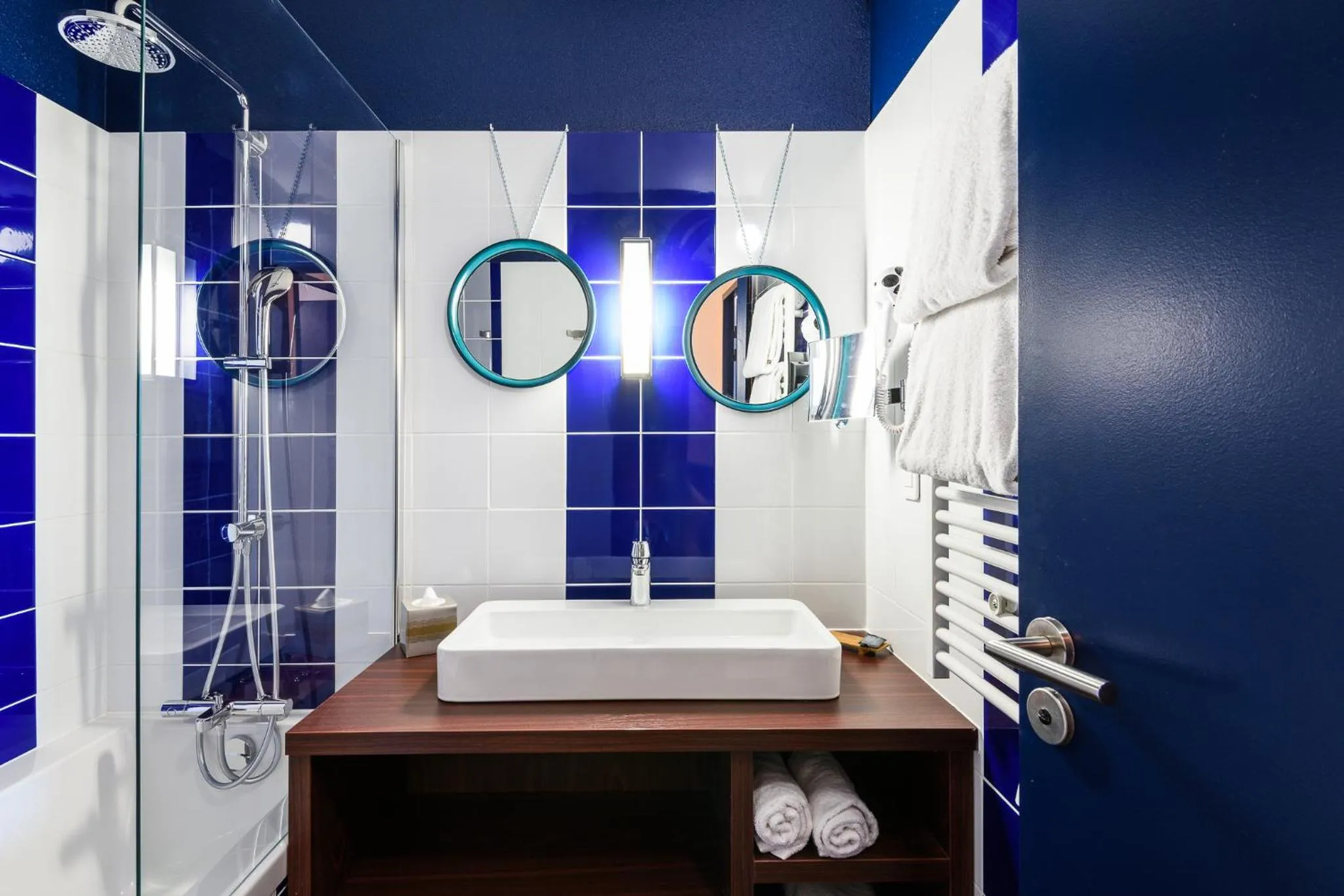 Bathroom in Baya Hotel