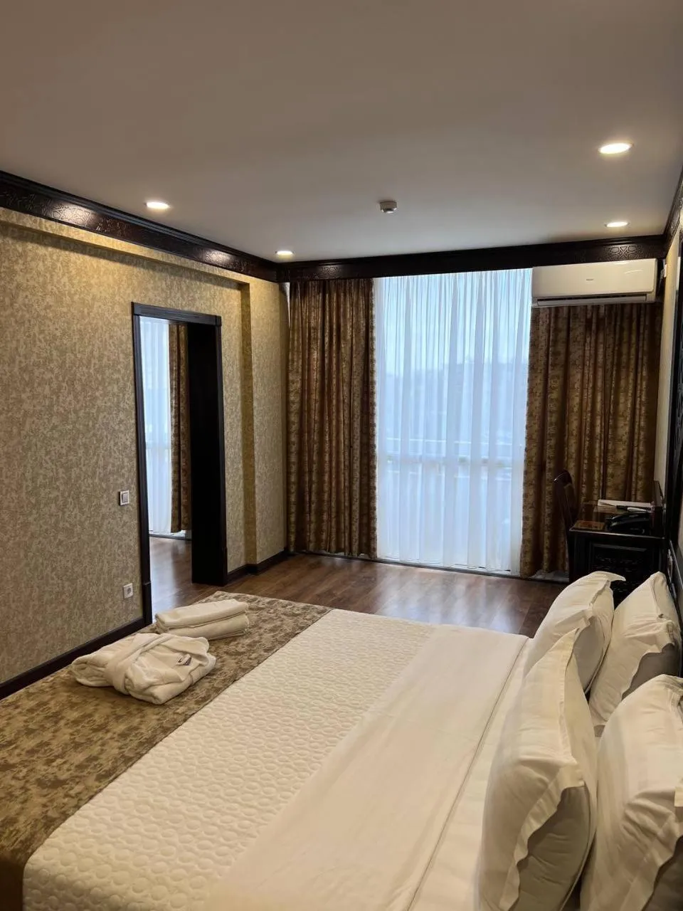 Bed in Orient Star Varahsha