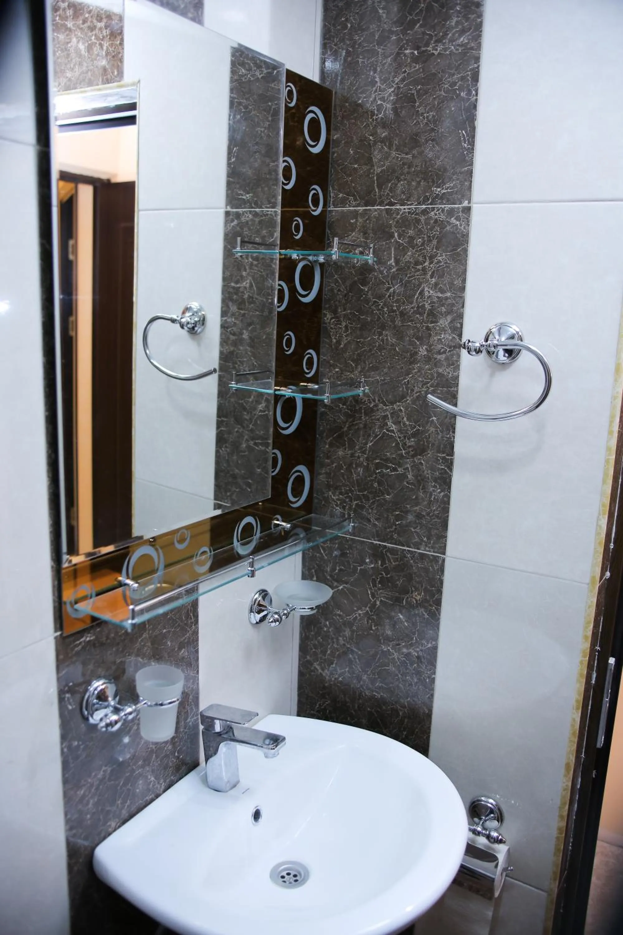 Shower in Red Hotel Yerevan Center