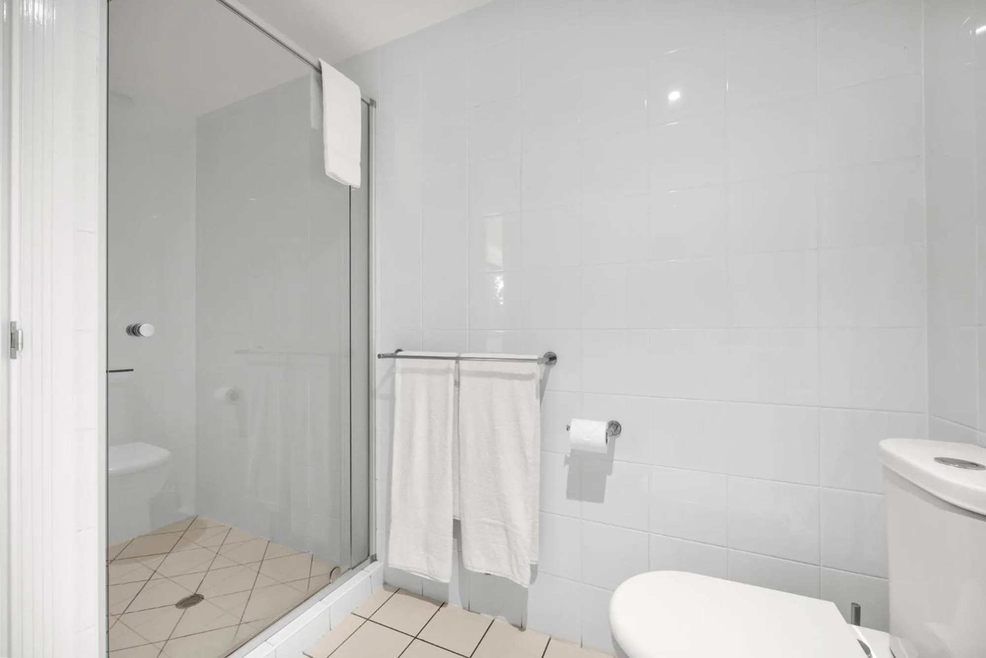 Shower in Tingeera Beachfront Apartments