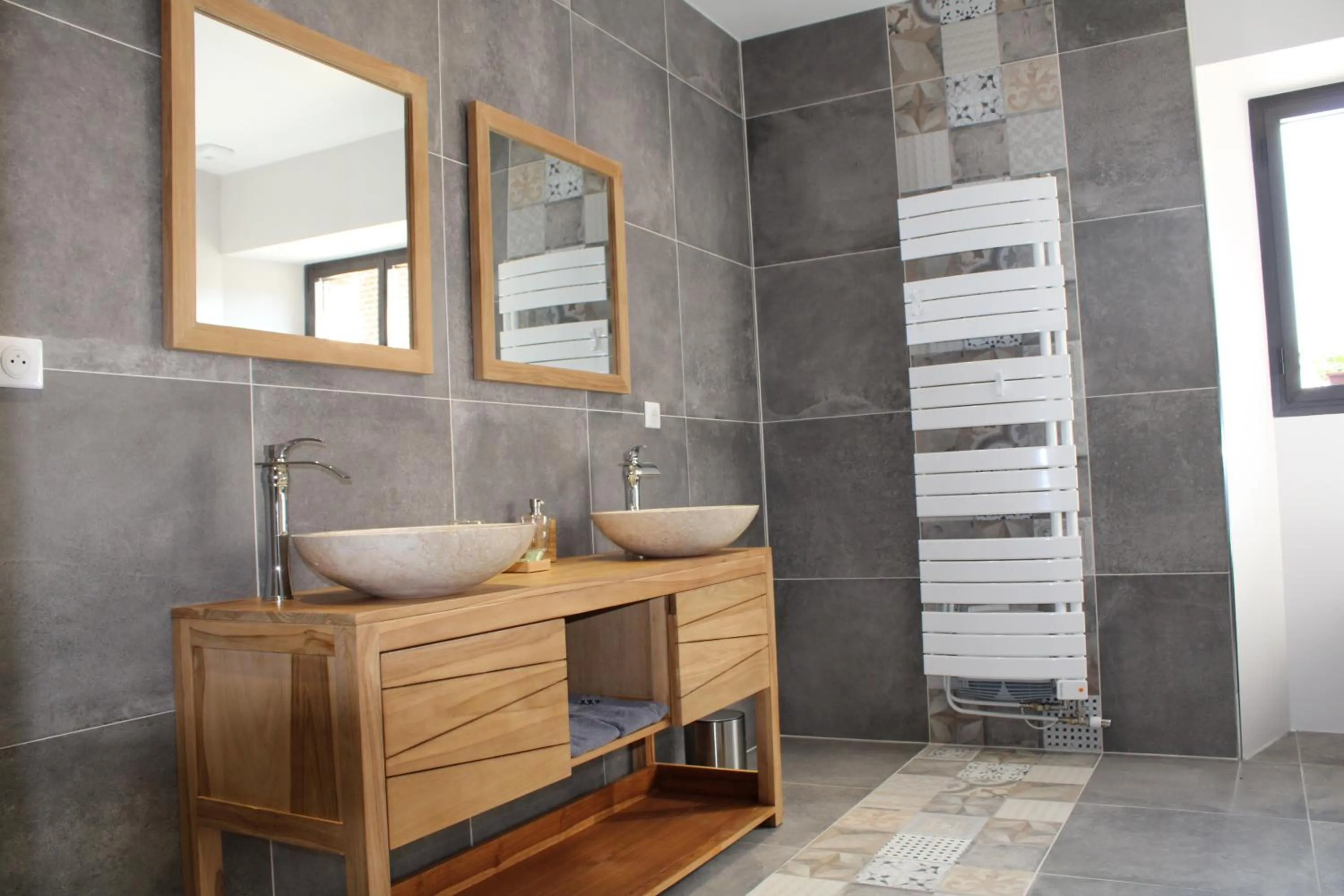 A l'orée du château