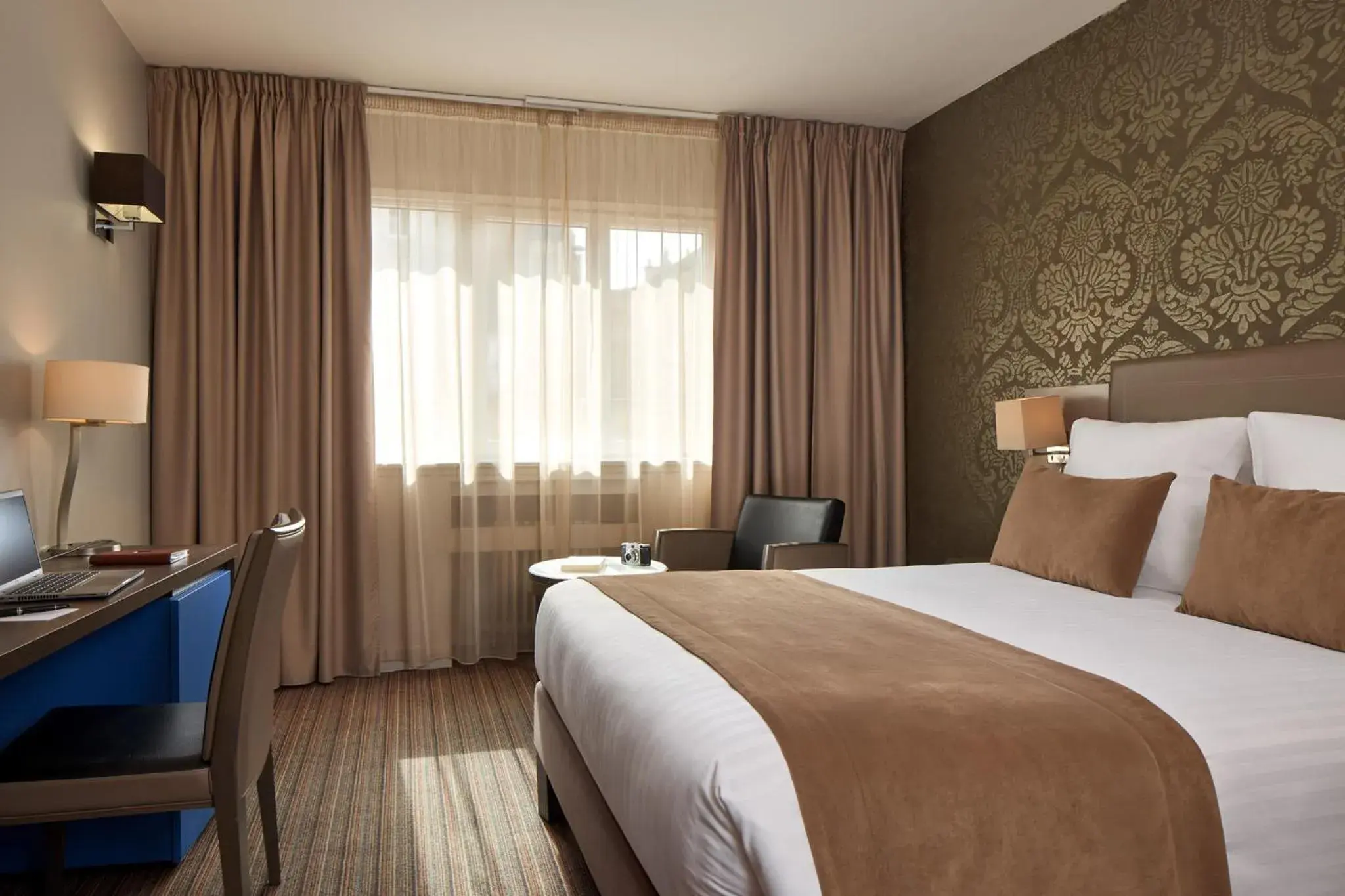 Comfort Double Room in Timhotel Opéra Blanche Fontaine Comfort Double Room in Timhotel Opéra Blanche Fontaine