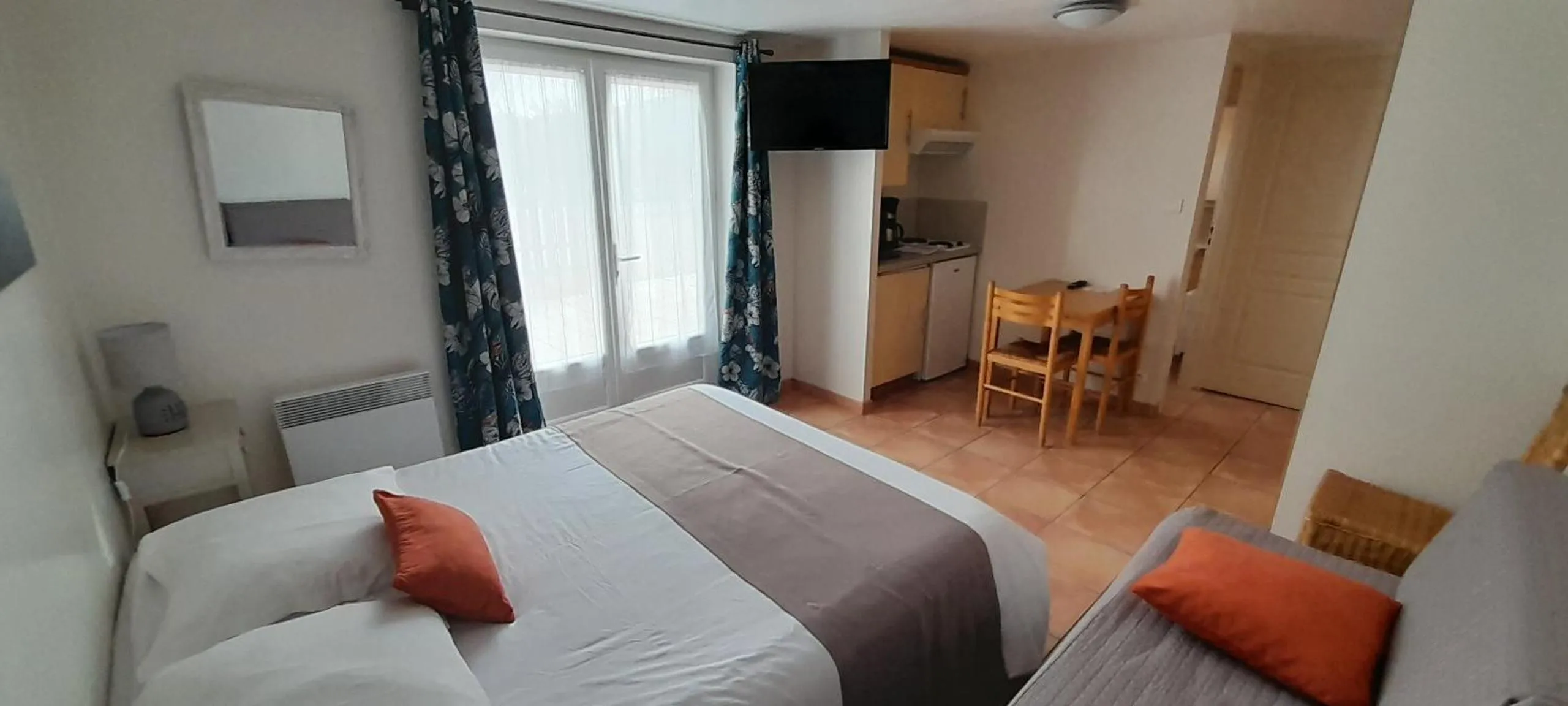 Bed in Hôtel des Vignes - Juliénas