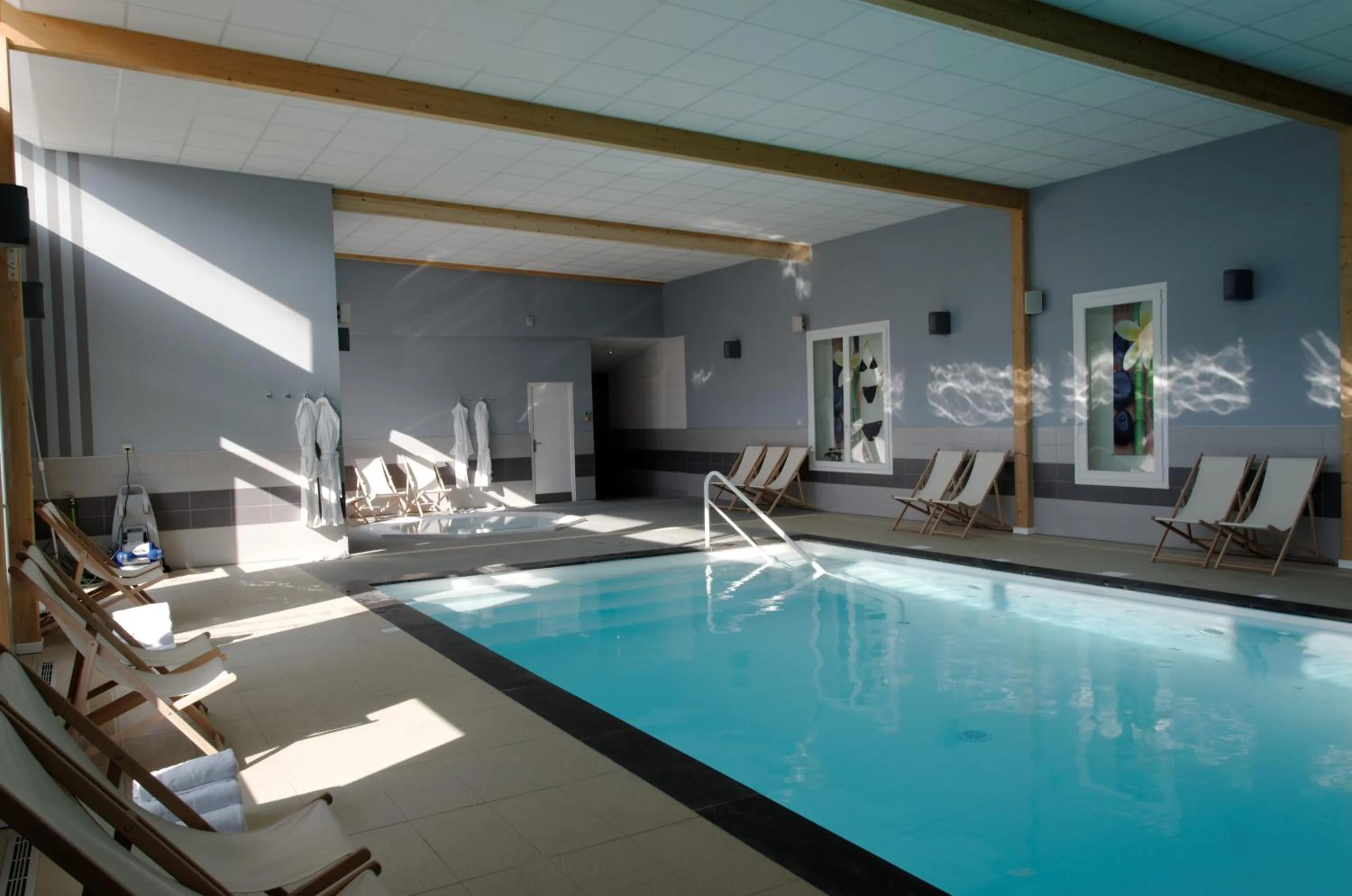 Swimming pool in Hotel Regina & Spa