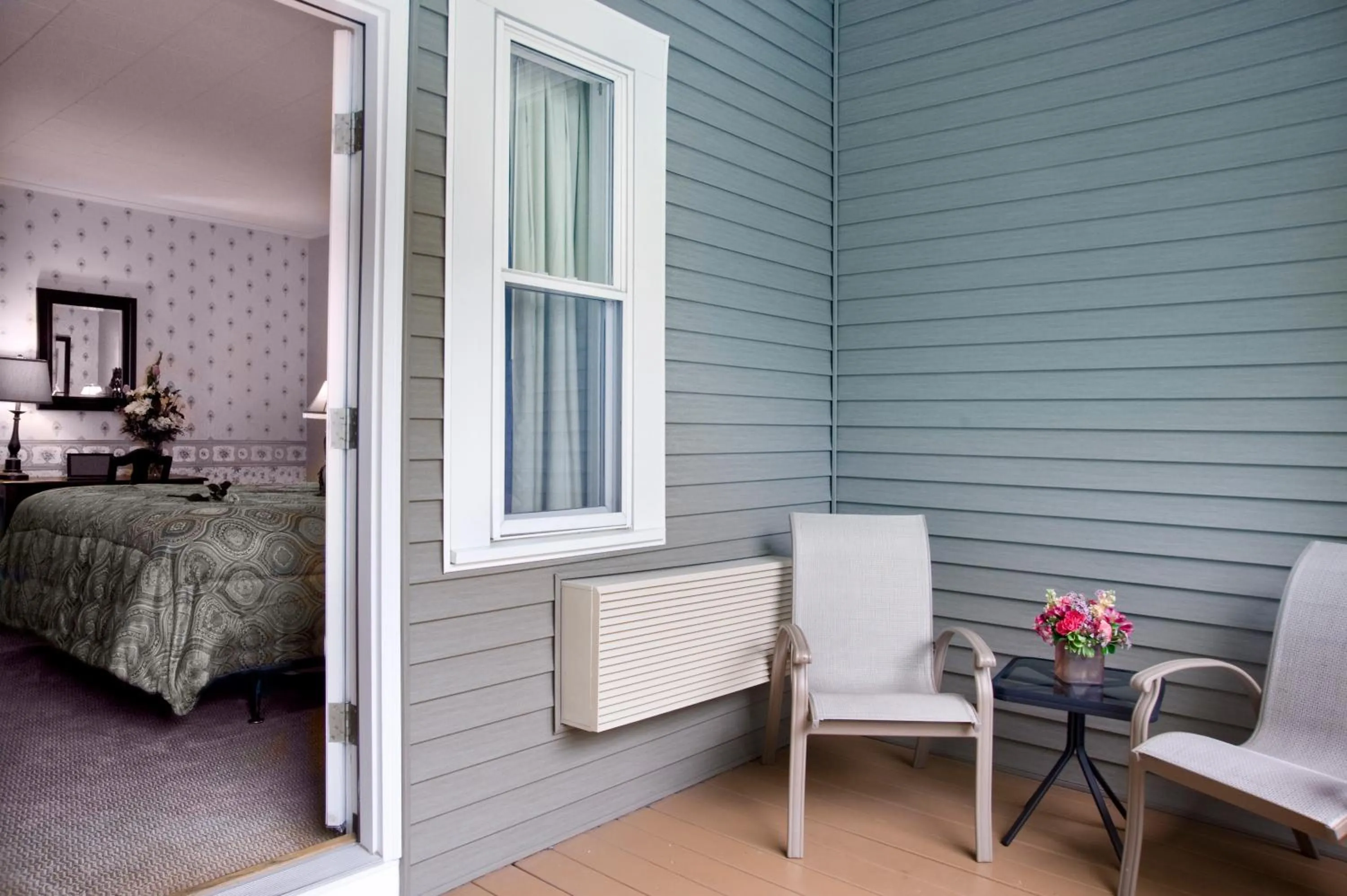 Balcony/Terrace, Bed in Bar Harbor Manor