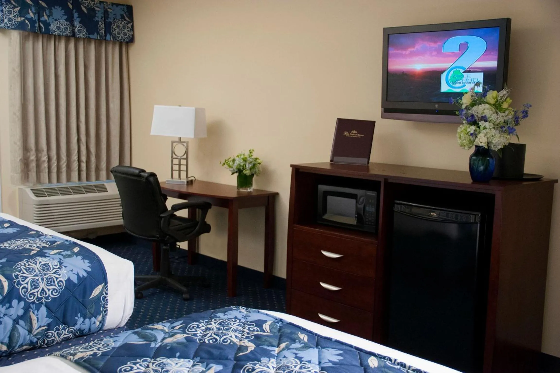 Bedroom, Bed in Bar Harbor Manor