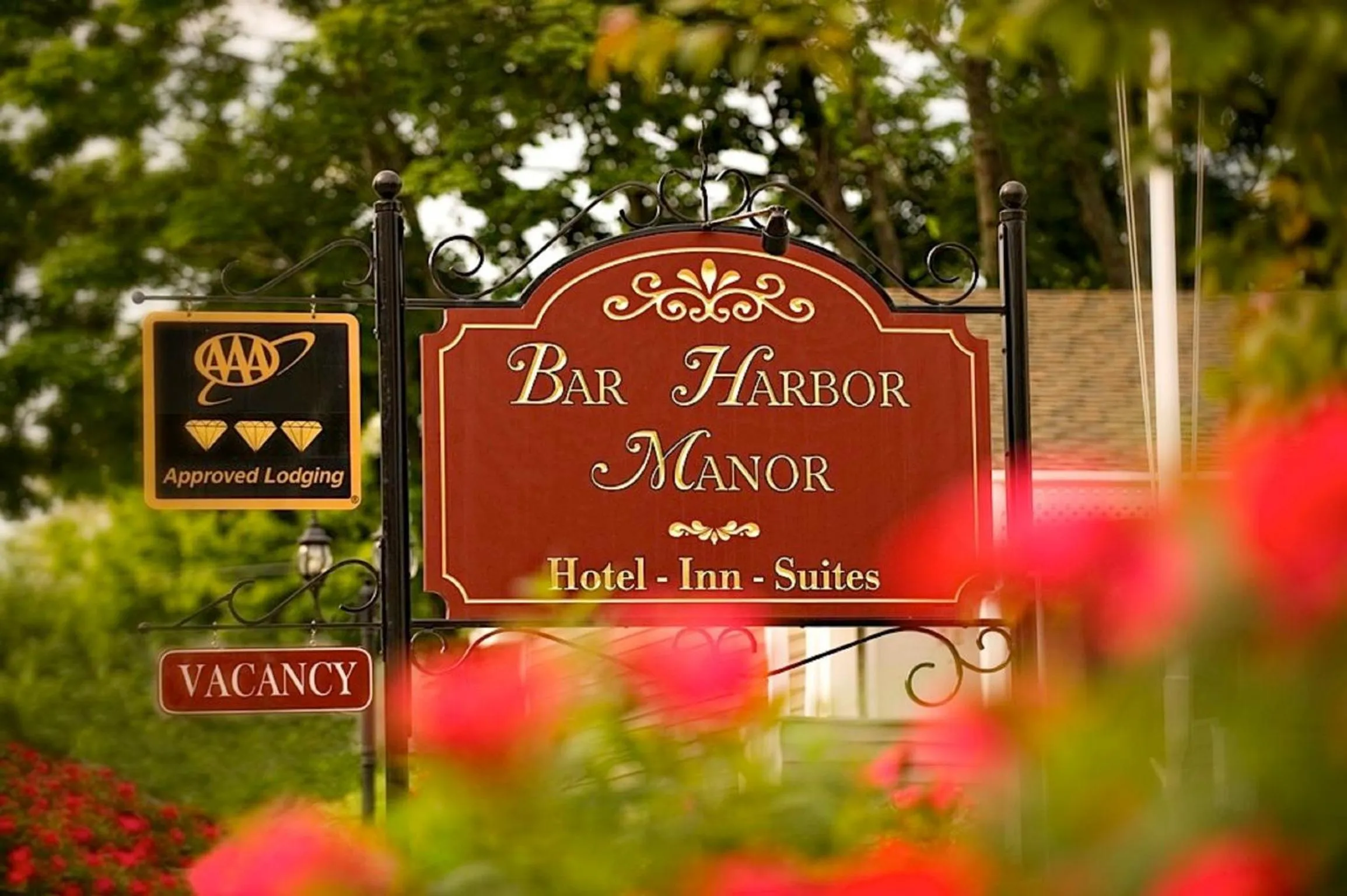 Property logo or sign in Bar Harbor Manor
