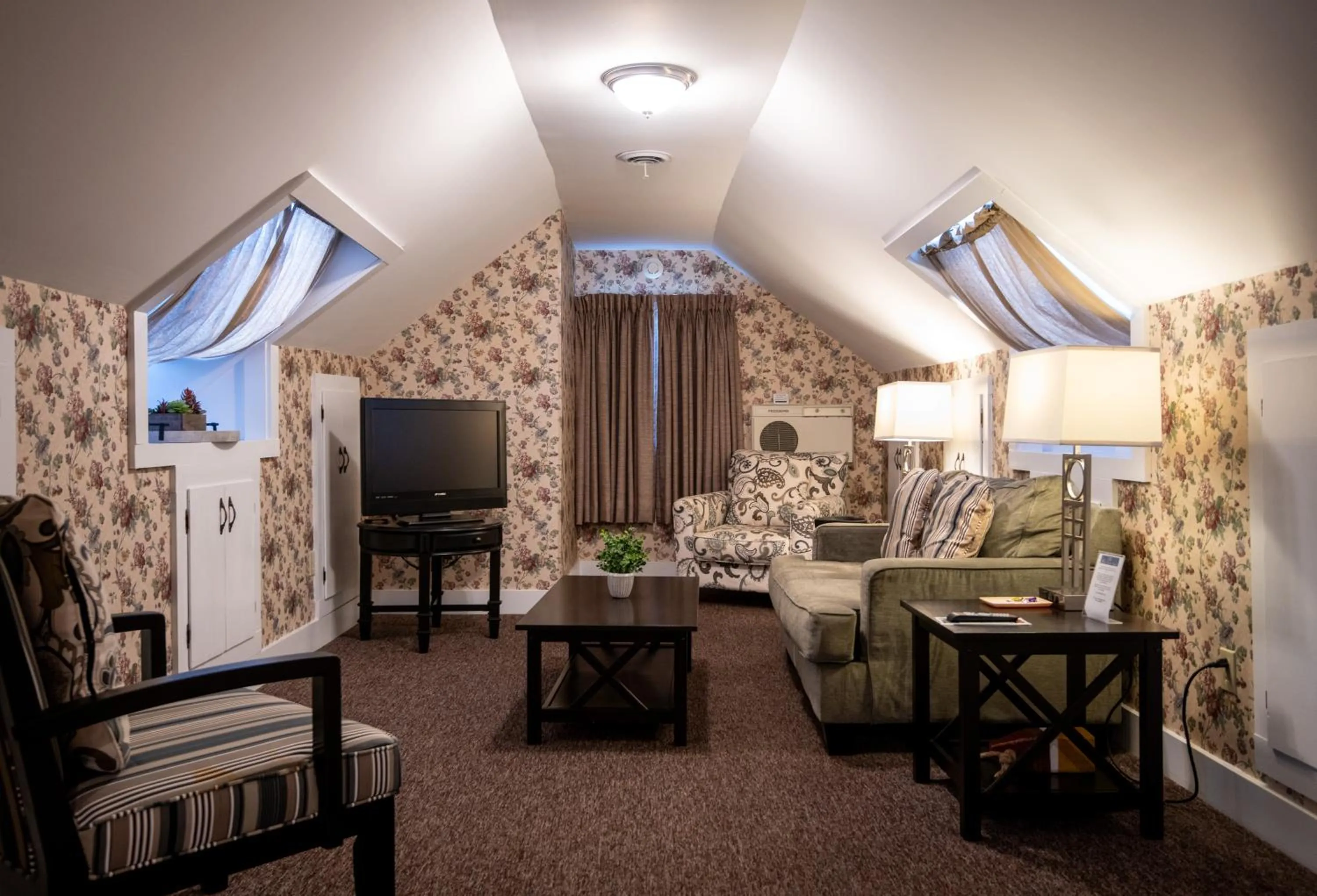 TV and multimedia in Bar Harbor Manor