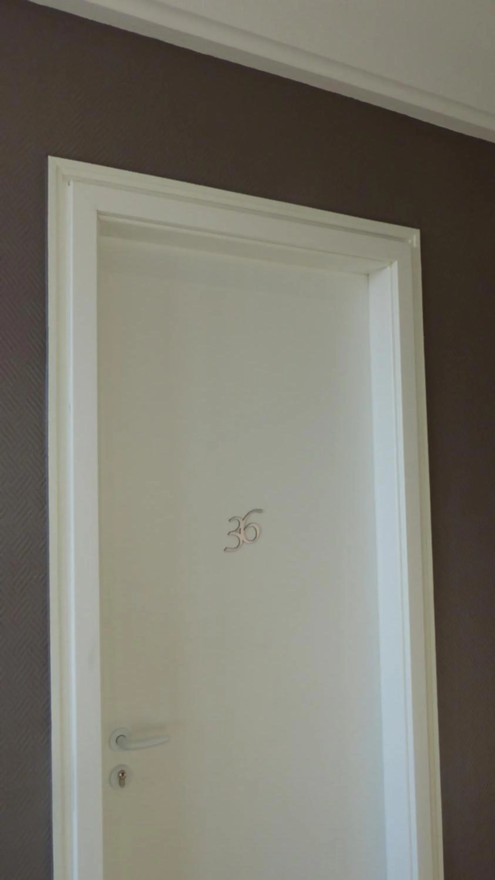 Bedroom in Hotel De L'Europe