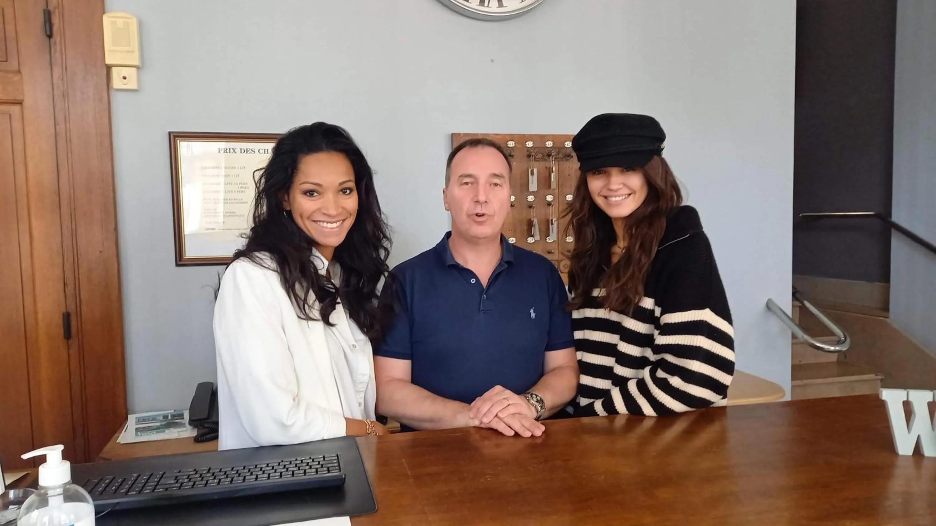 People in Hotel De L'Europe