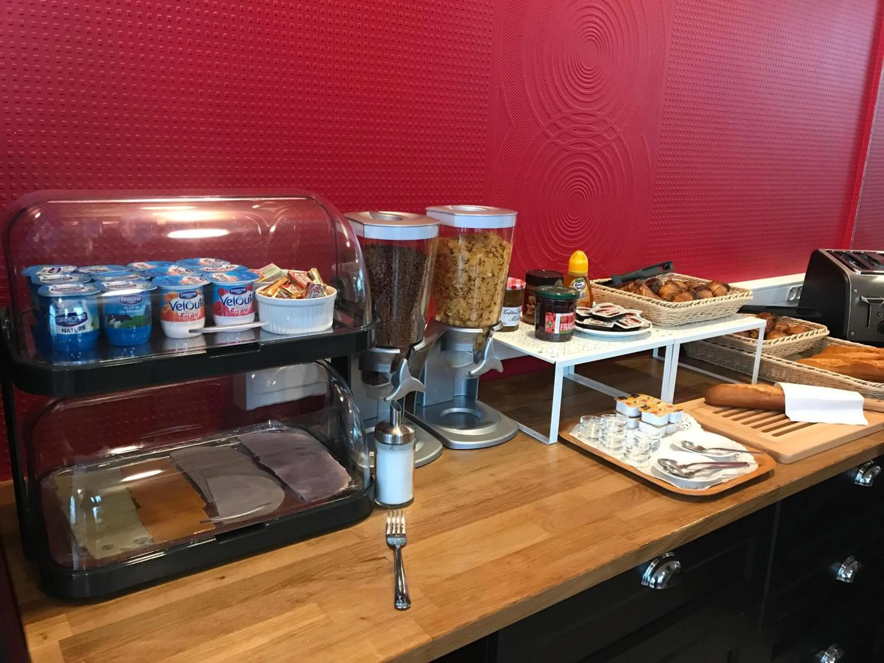 Buffet breakfast in Hotel De L'Europe